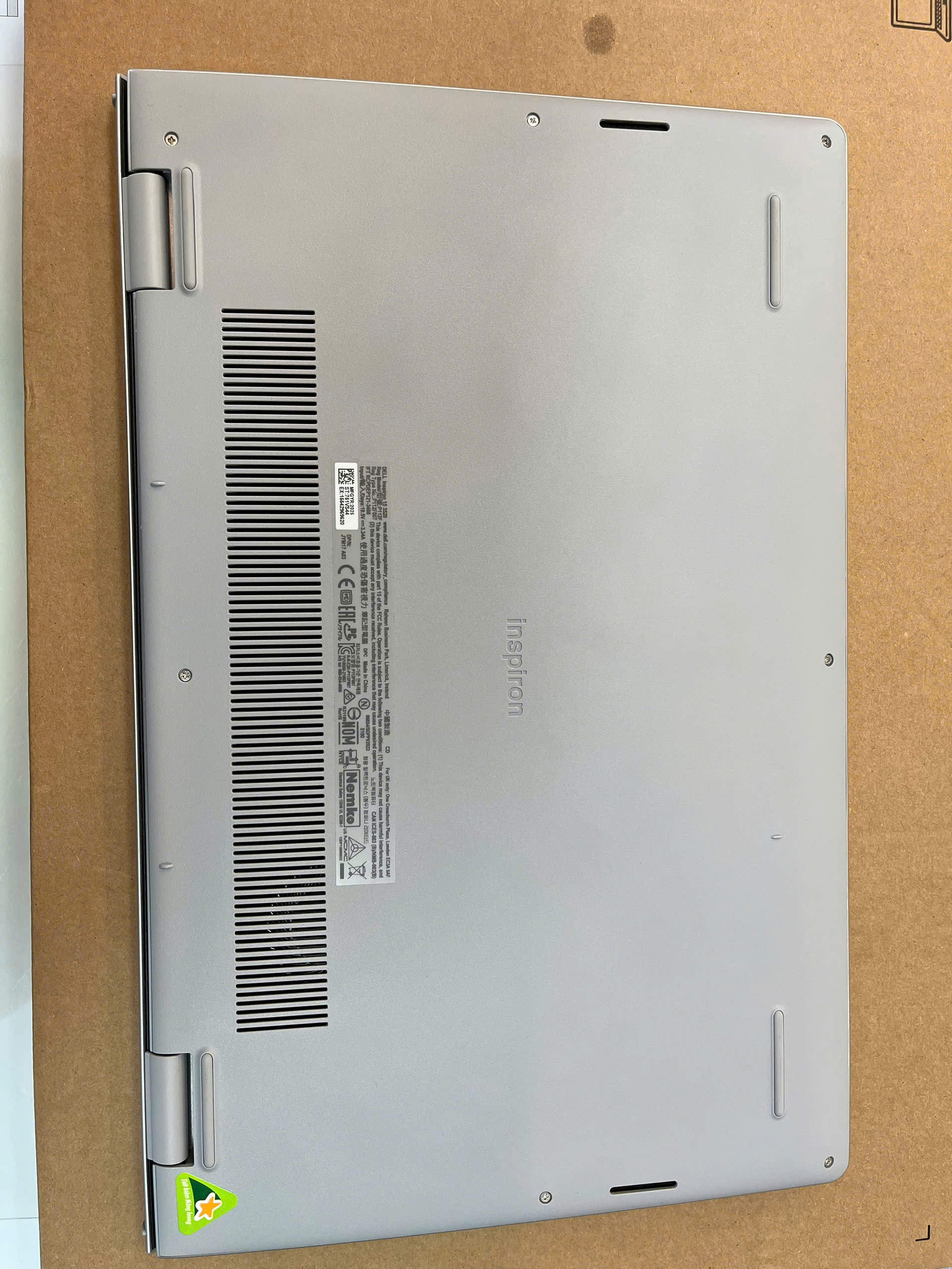 Laptop Dell Inspiron 15 3520-N5I50UMC