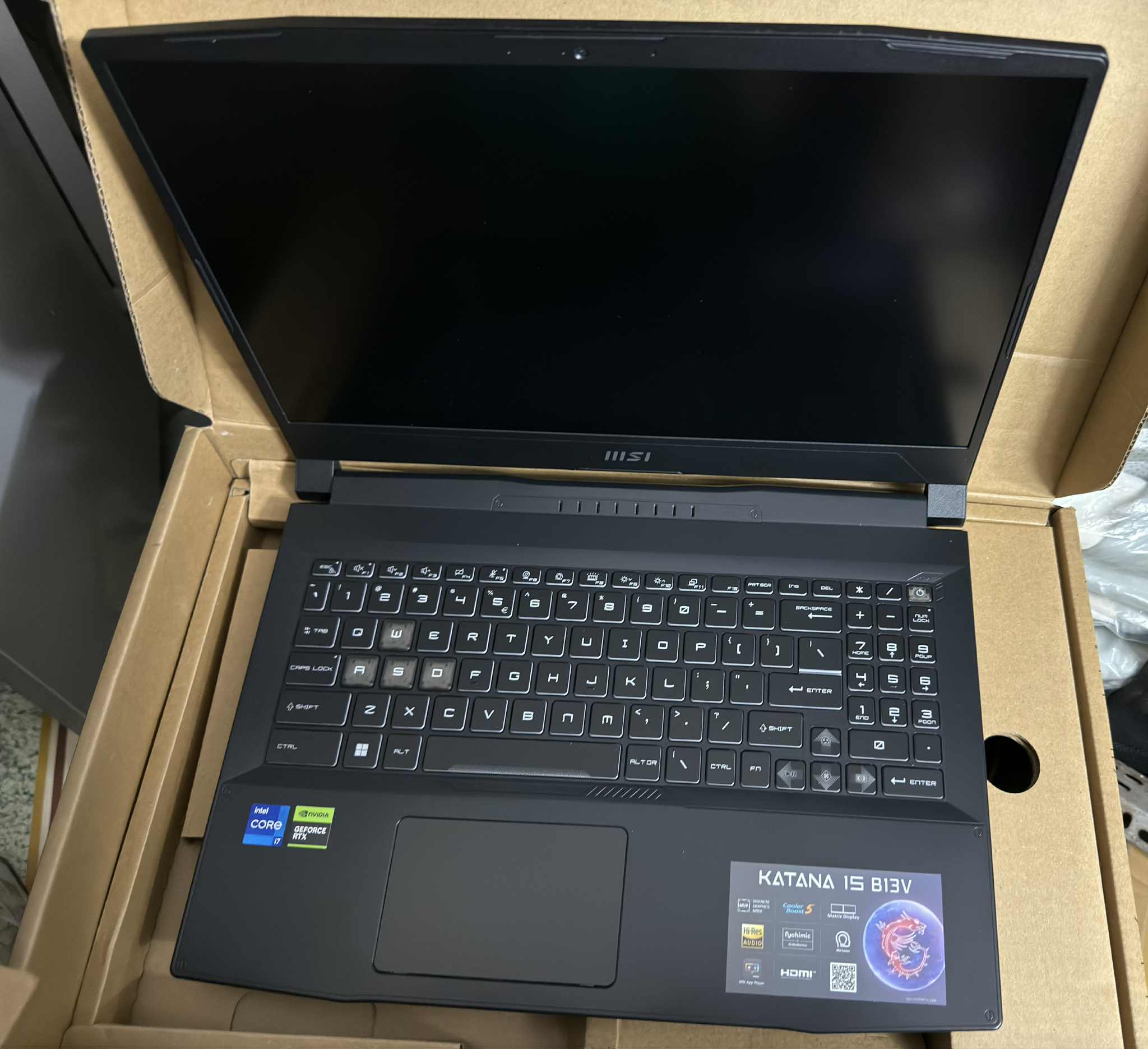 Laptop MSI Venture A15 AI A2HMG-003VN TBH