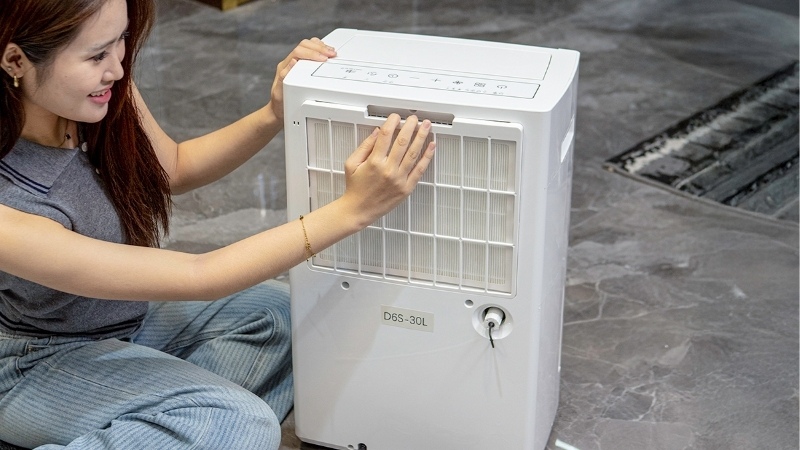 Máy hút ẩm thông minh kiêm lọc không khí LUMIAS D6S-30L có hiệu suất hút ẩm mạnh mẽ, phù hợp không gian rộng