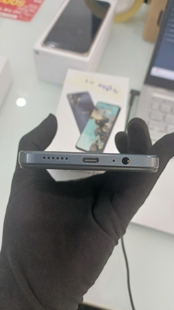 Điện thoại HTC Wildfire E5 Plus (6+6GB/128GB)