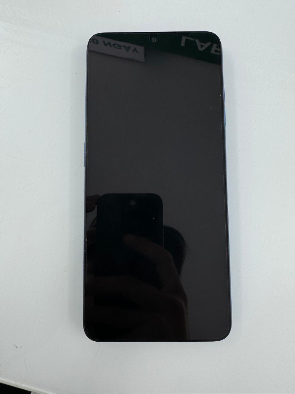 Điện thoại di động thương hiệu HTC Model Wildfire E5 Plus màu Xanh (Blue) - TBH