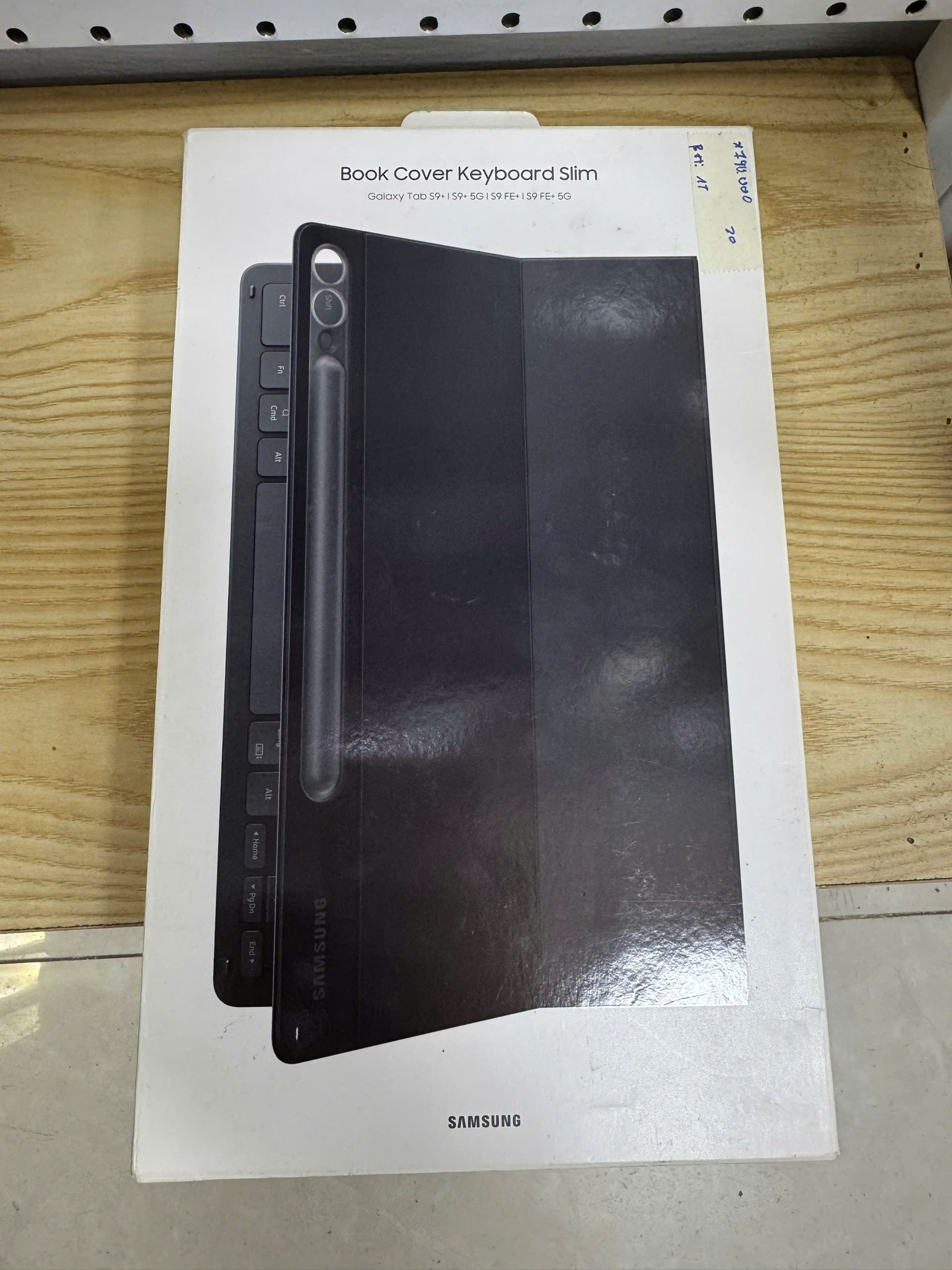 Bao da kèm bàn phím AI Tab S10+, Đen