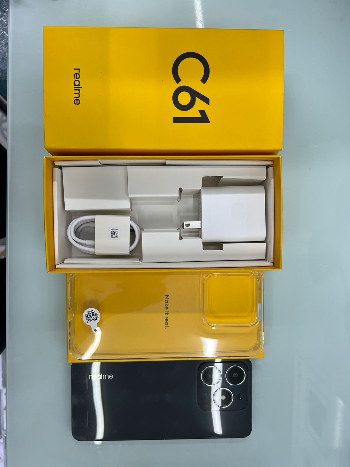 Điện thoại di động Realme RMX3930 - Realme C61 (4-128)