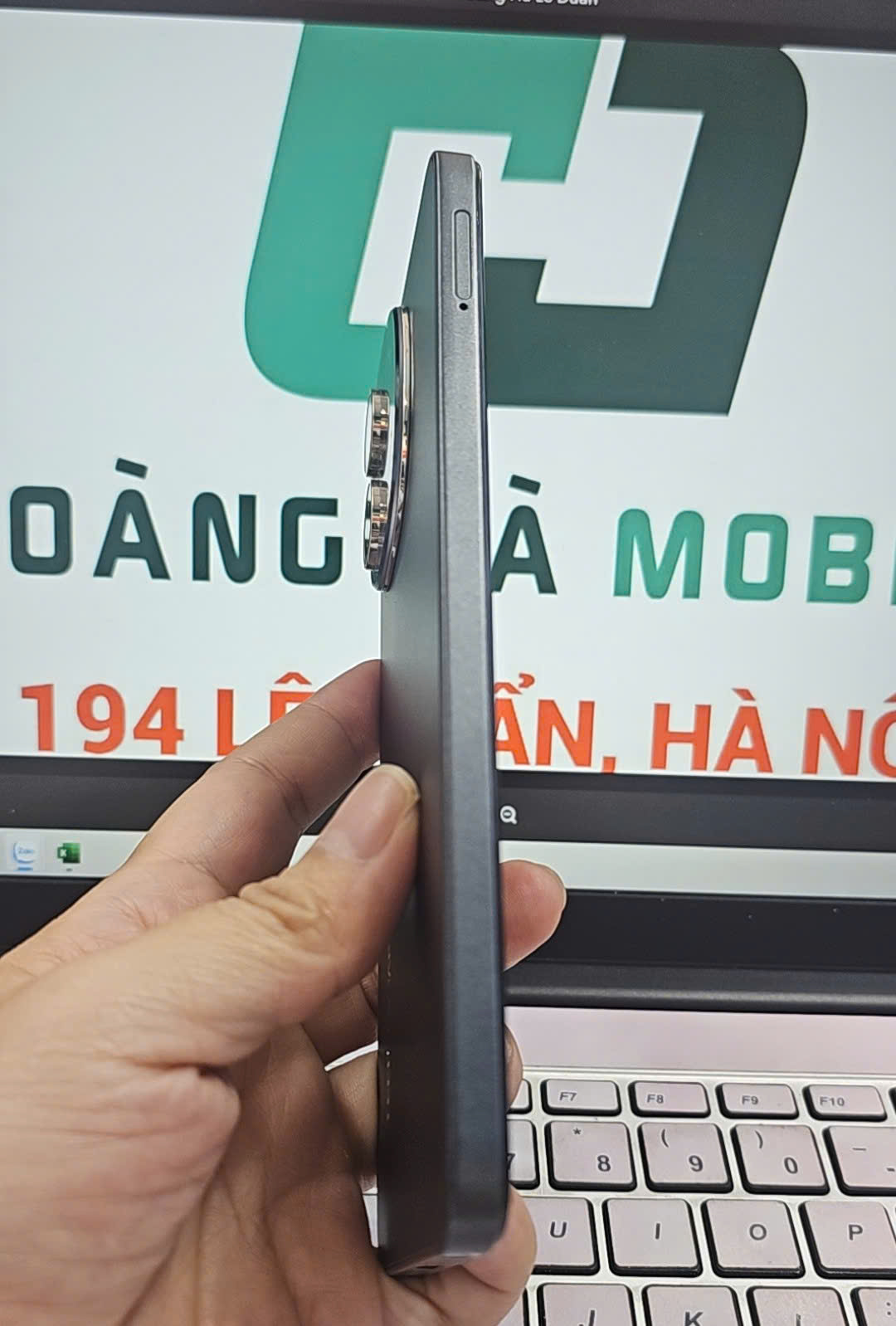 Điện thoại di động Tecno KL8 (Tecno Spark 30 5G) 128+6, màu Đen Trời Đêm - TBH