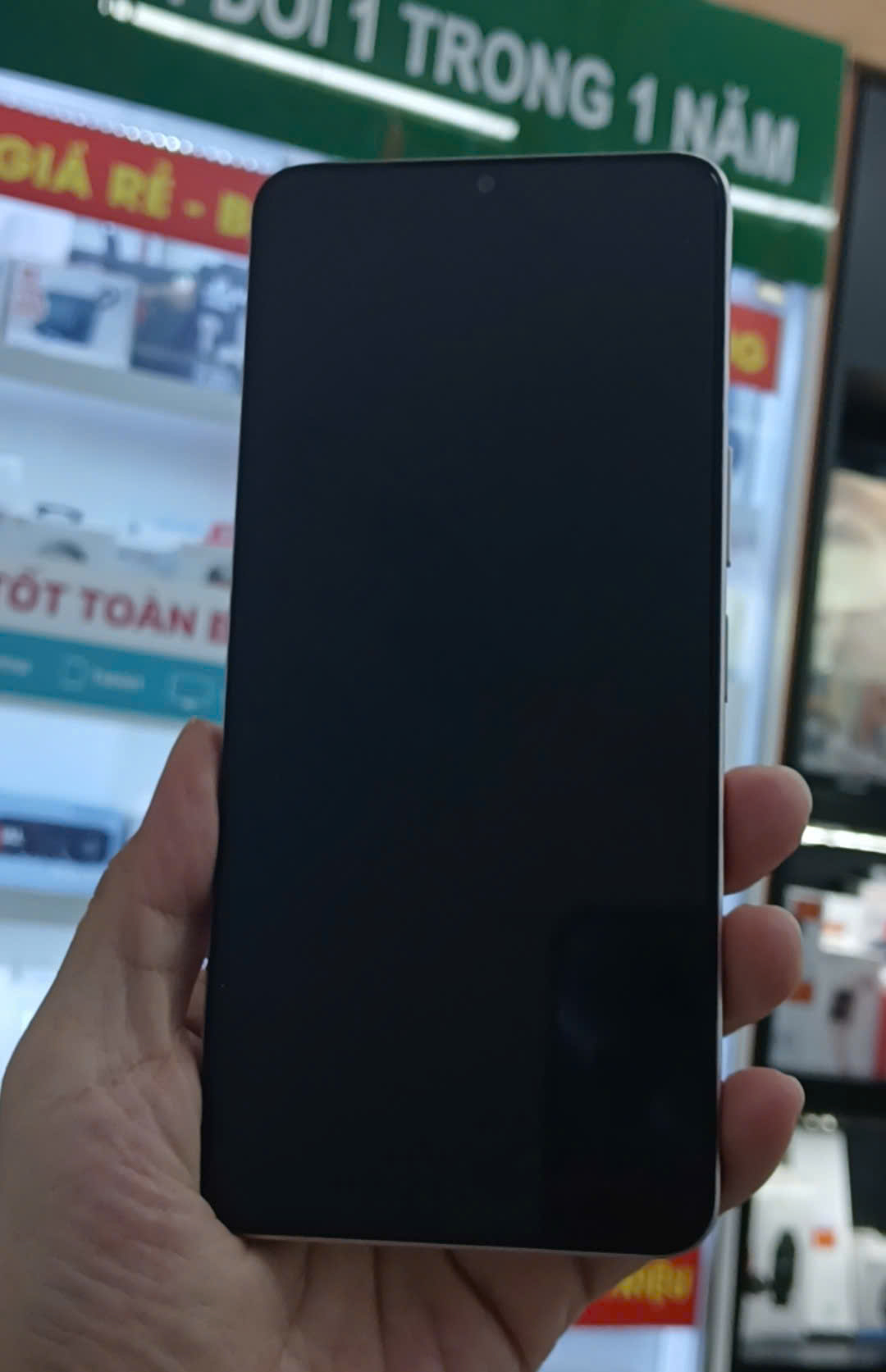 Điện thoại di động Vivo V2430 - Y04 (6+128GB) màu vàng trắng - Cũ