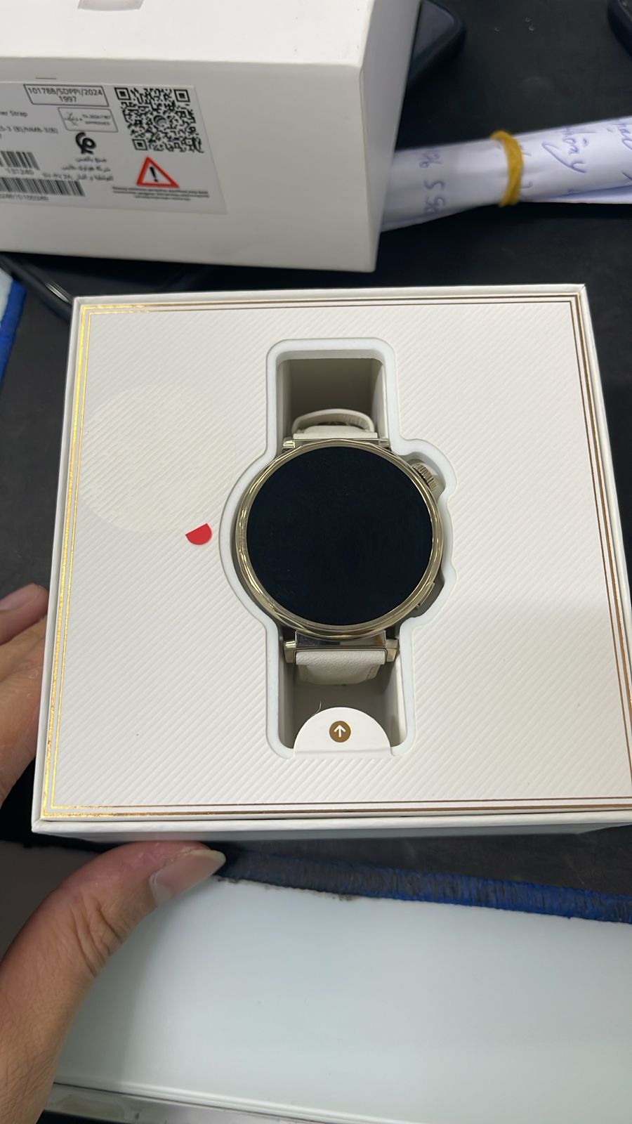 Đồng hồ thông minh HUAWEI JNA-B19 GT5 41mm/DÂY DA/TRẮNG_DEMO(6942103131240_DM) - 35MBB24815102213 - 28 Trần Phú