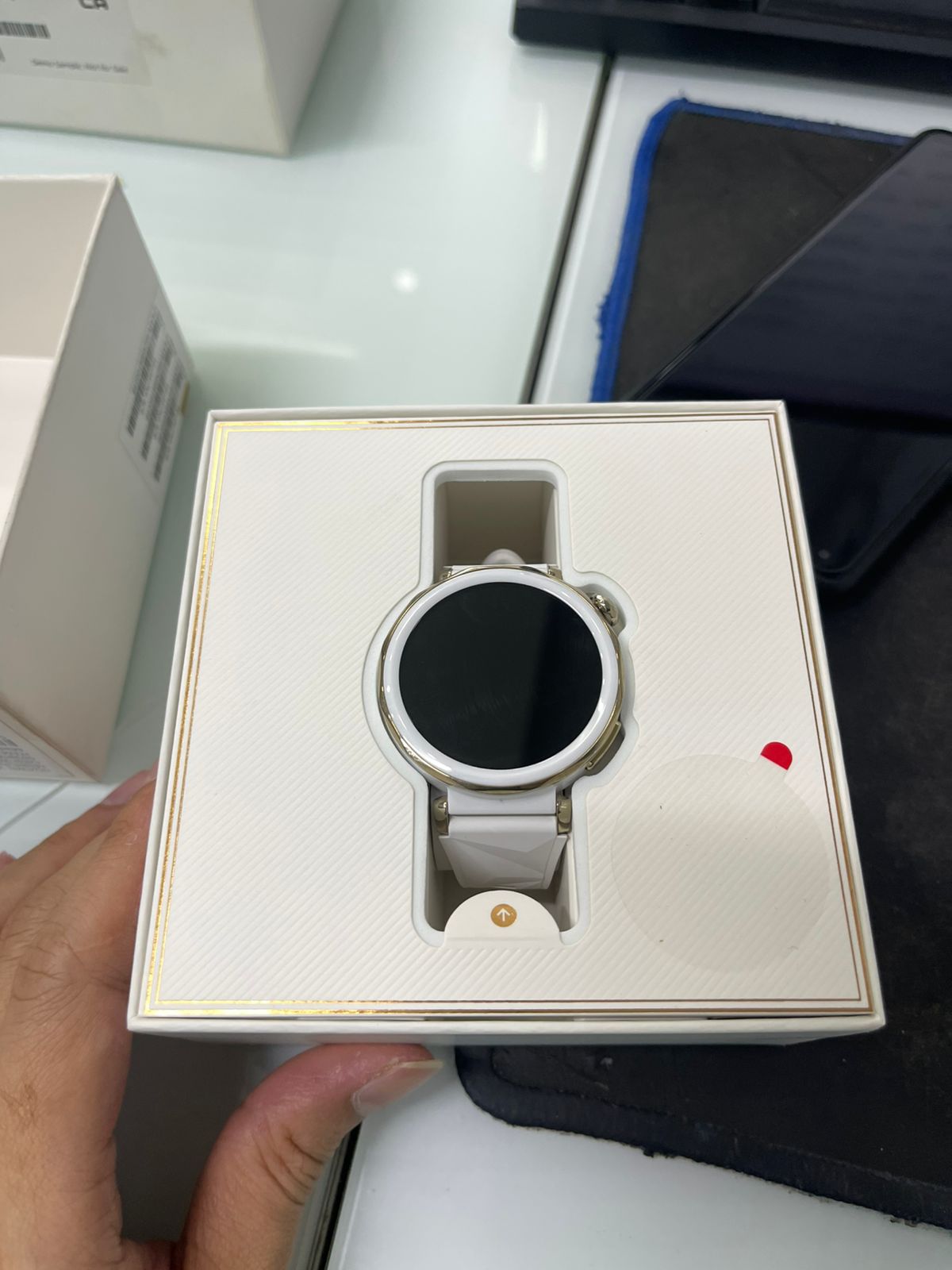 Đồng hồ thông minh HUAWEI JNA-B29 GT5 Pro 42mm/DÂY Fluoroelastomer/ADU TRẮNG_DEMO(6942103130939_DM) - 28 Trần Phú