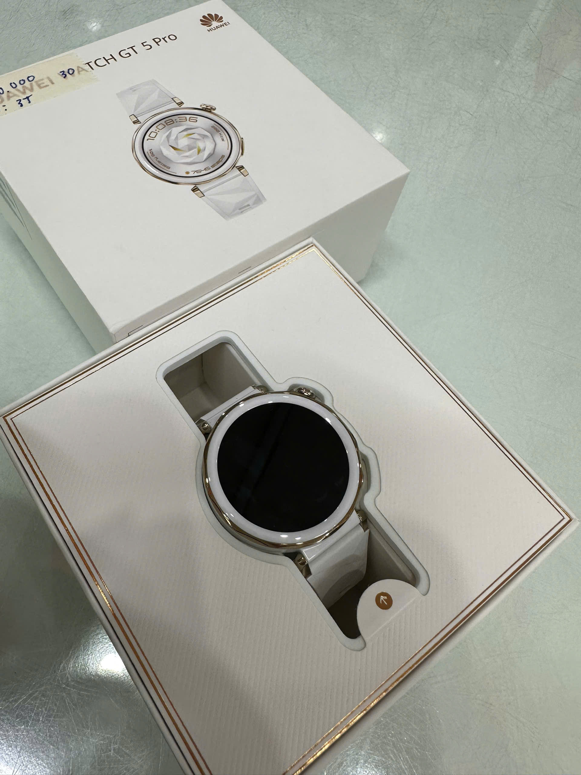 Đồng hồ thông minh HUAWEI JNA-B29 GT5 Pro 42mm/DÂY Fluoroelastomer/ADU TRẮNG_DEMO(6942103130939_DM) - 43VBB24908100420 - GT5P42F