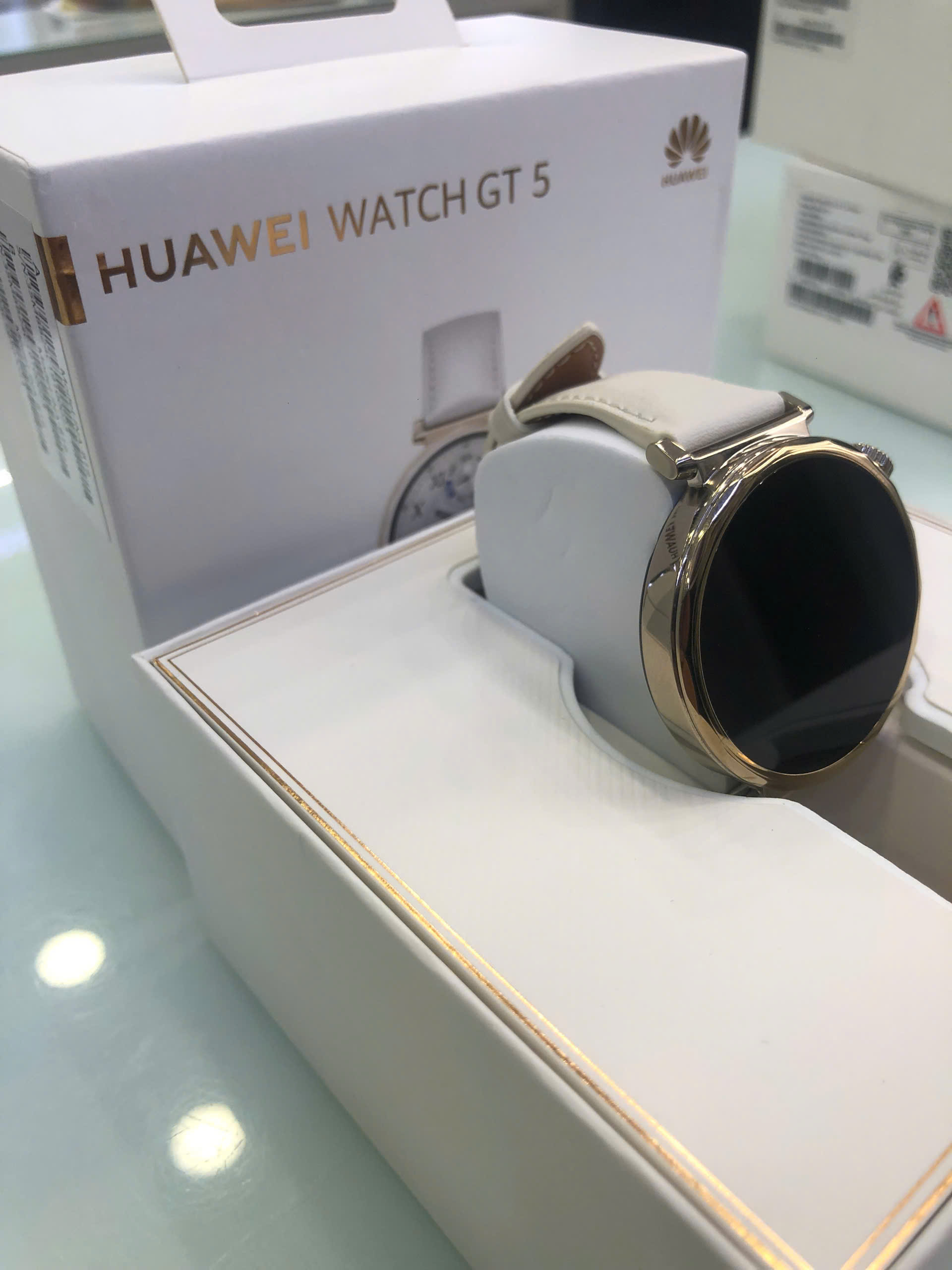 Đồng hồ thông minh HUAWEI JNA-B19 GT5 41mm/DÂY DA/TRẮNG