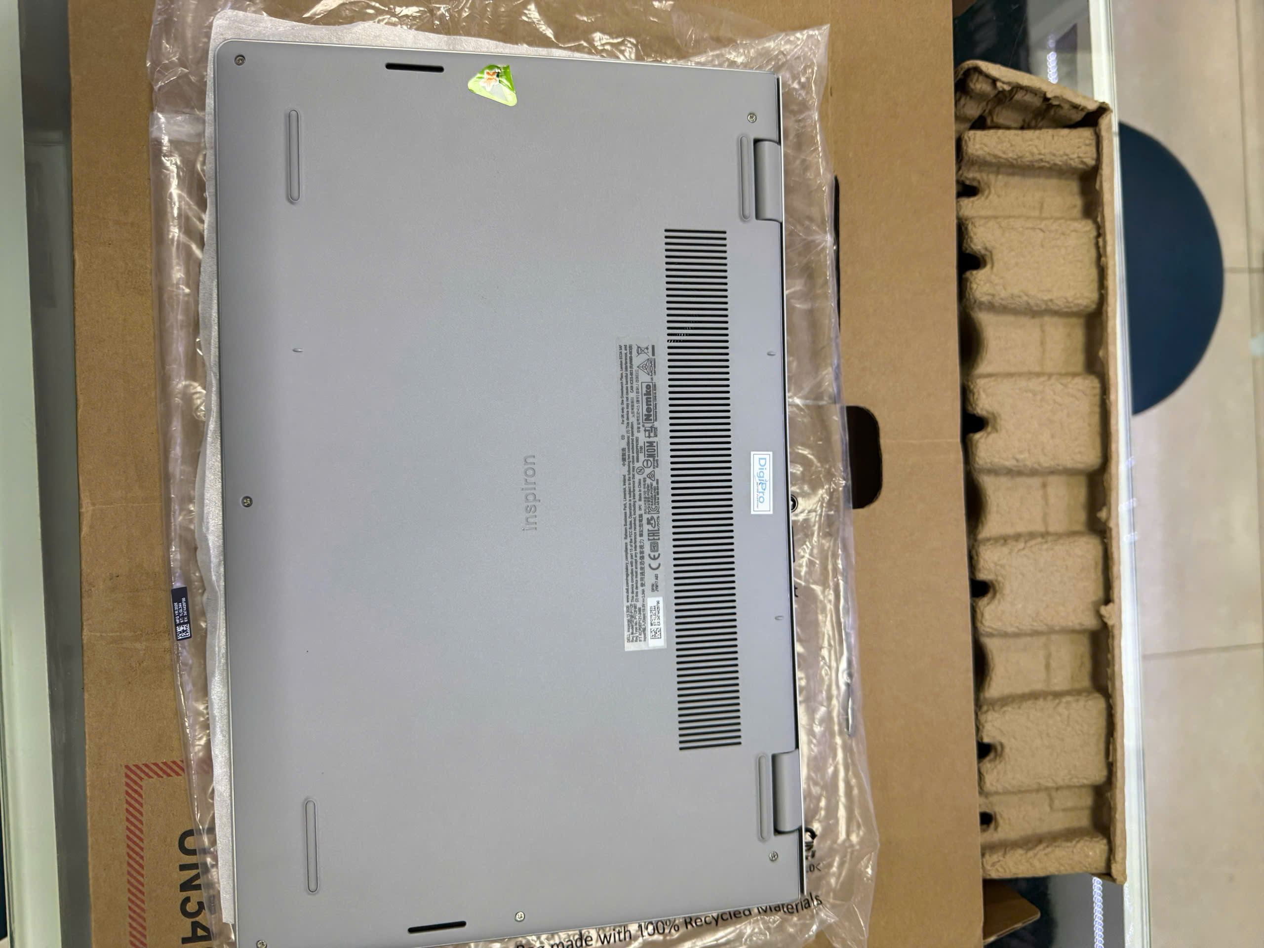 Máy tính xách tay Dell Inspiron 15 3520, Intel(R) Core(TM) i5-1235U, 15.6"FHD