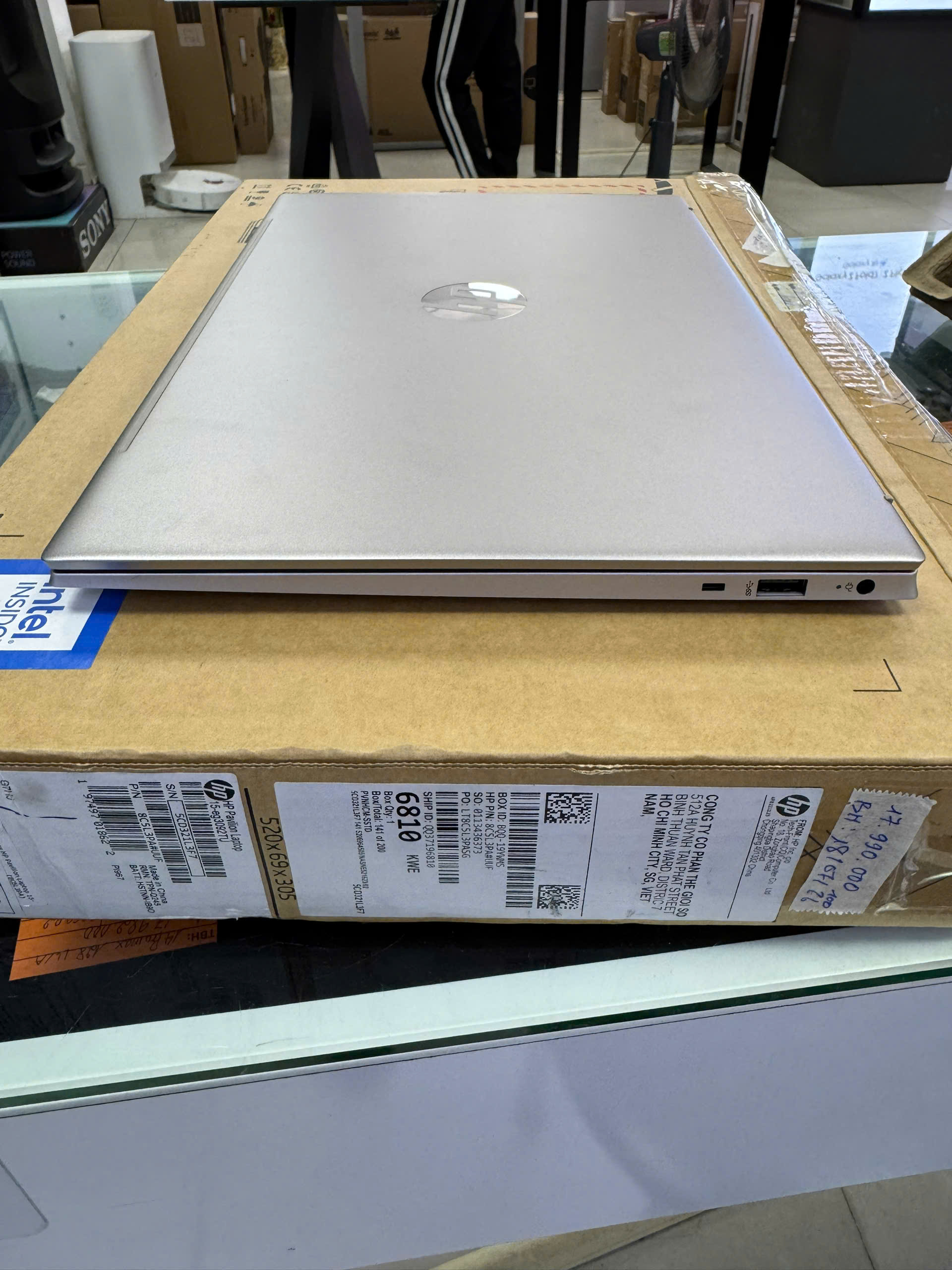 MÁY TÍNH XÁCH TAY (NB) HP Pavilion 15 - eg3092TU i7-1355U/8GD4/512GSSD/15.6FHD/WLax/BT5/3C41WHr/ALUp/W11SL/VÀNG(8C5L3PA) -