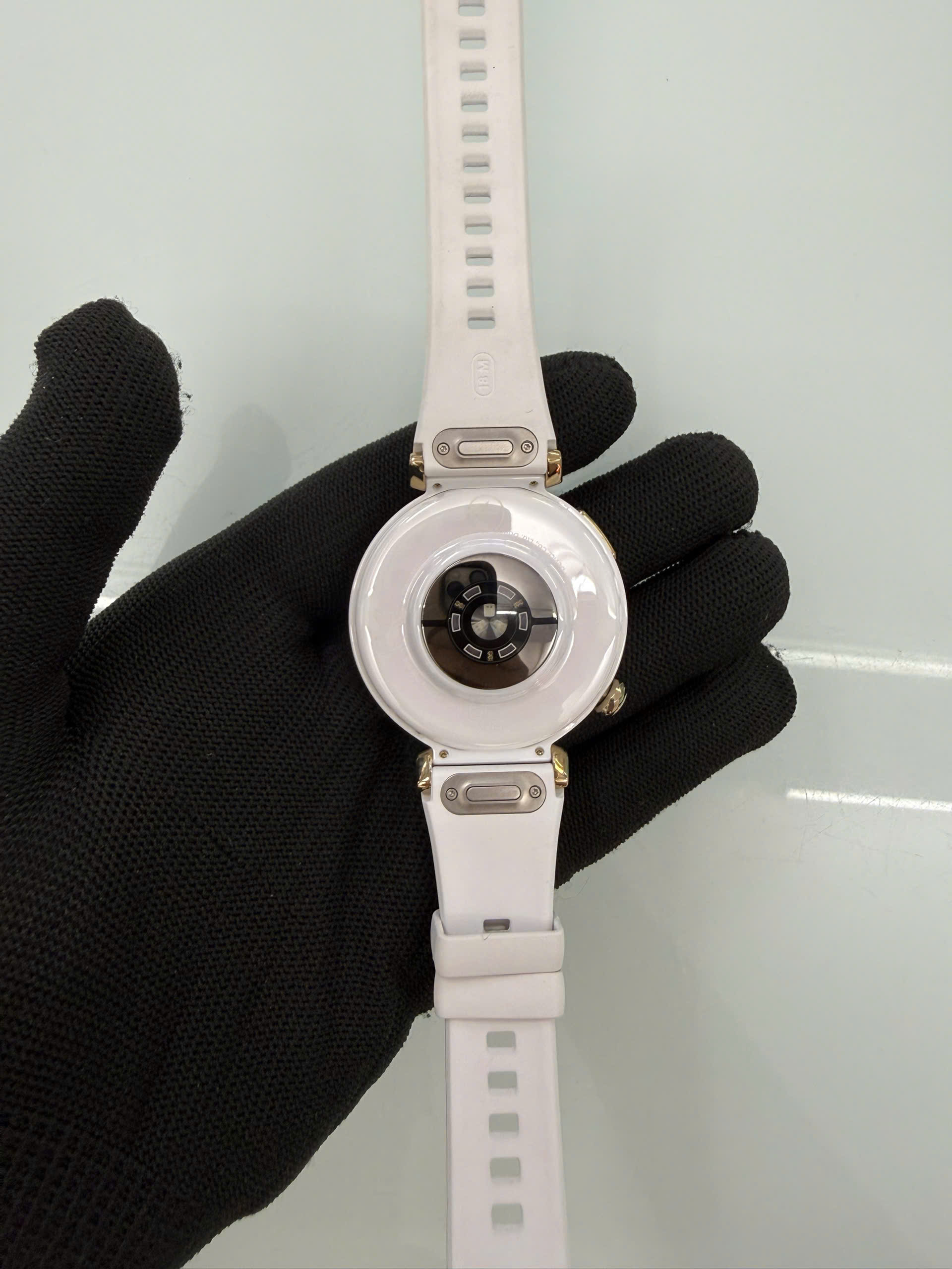 Đồng hồ thông minh HUAWEI JNA-B29 GT5 Pro 42mm/DÂY Fluoroelastomer/ADU TRẮNG_DEMO(6942103130939_DM) - 43VBB24909100129 - GT5P42F