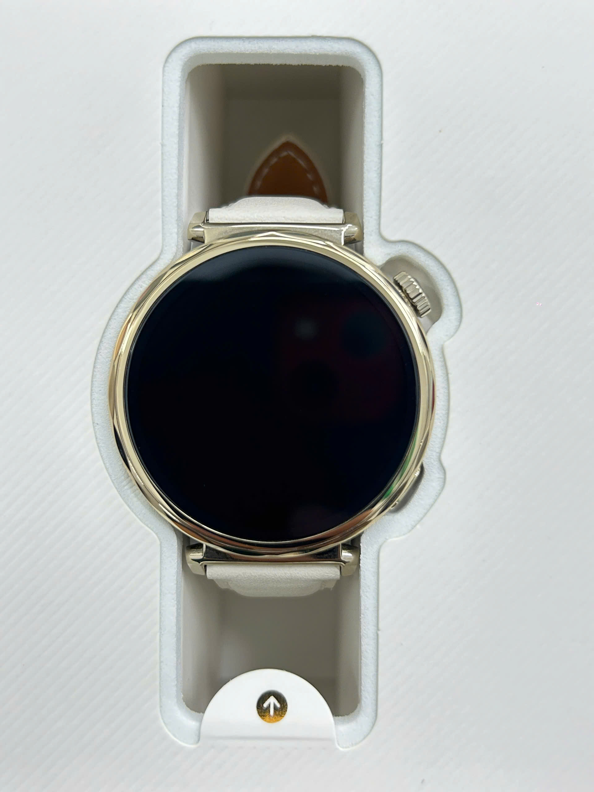 Đồng hồ thông minh HUAWEI JNA-B19 GT5 41mm/DÂY DA/TRẮNG_DEMO(6942103131240_DM) - 35MBB24C19100377 - GT541DZTN