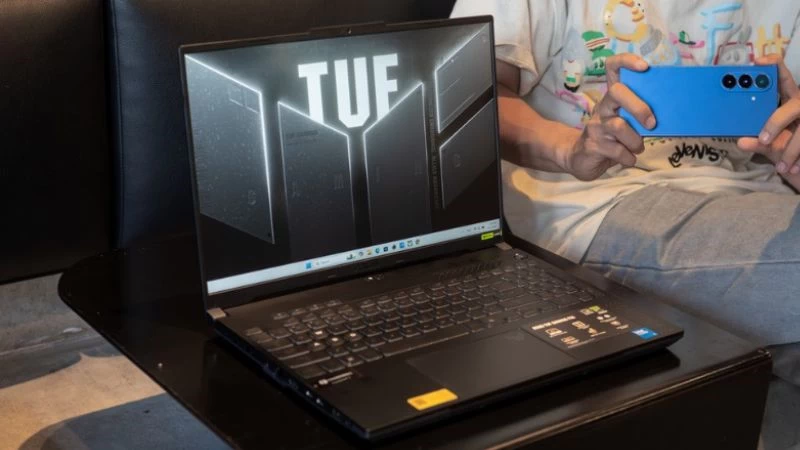 Mẫu laptop gaming cao cấp. Mẫu laptop gaming cao cấp.