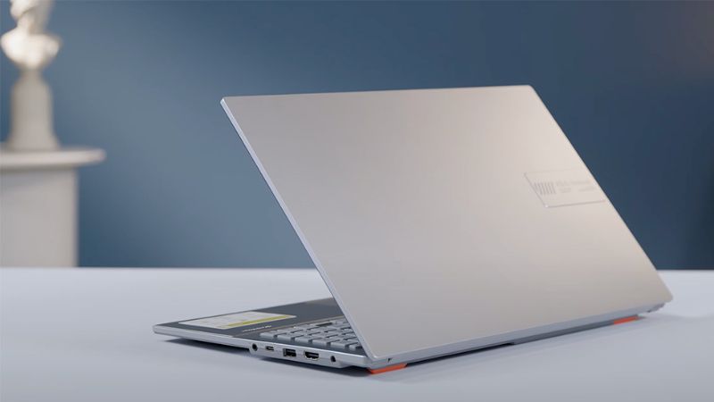 ASUS Vivobook Go 15 E1504FA-BQ1150W sở hữu thiết kế trẻ trung, hiện đại và tối giản