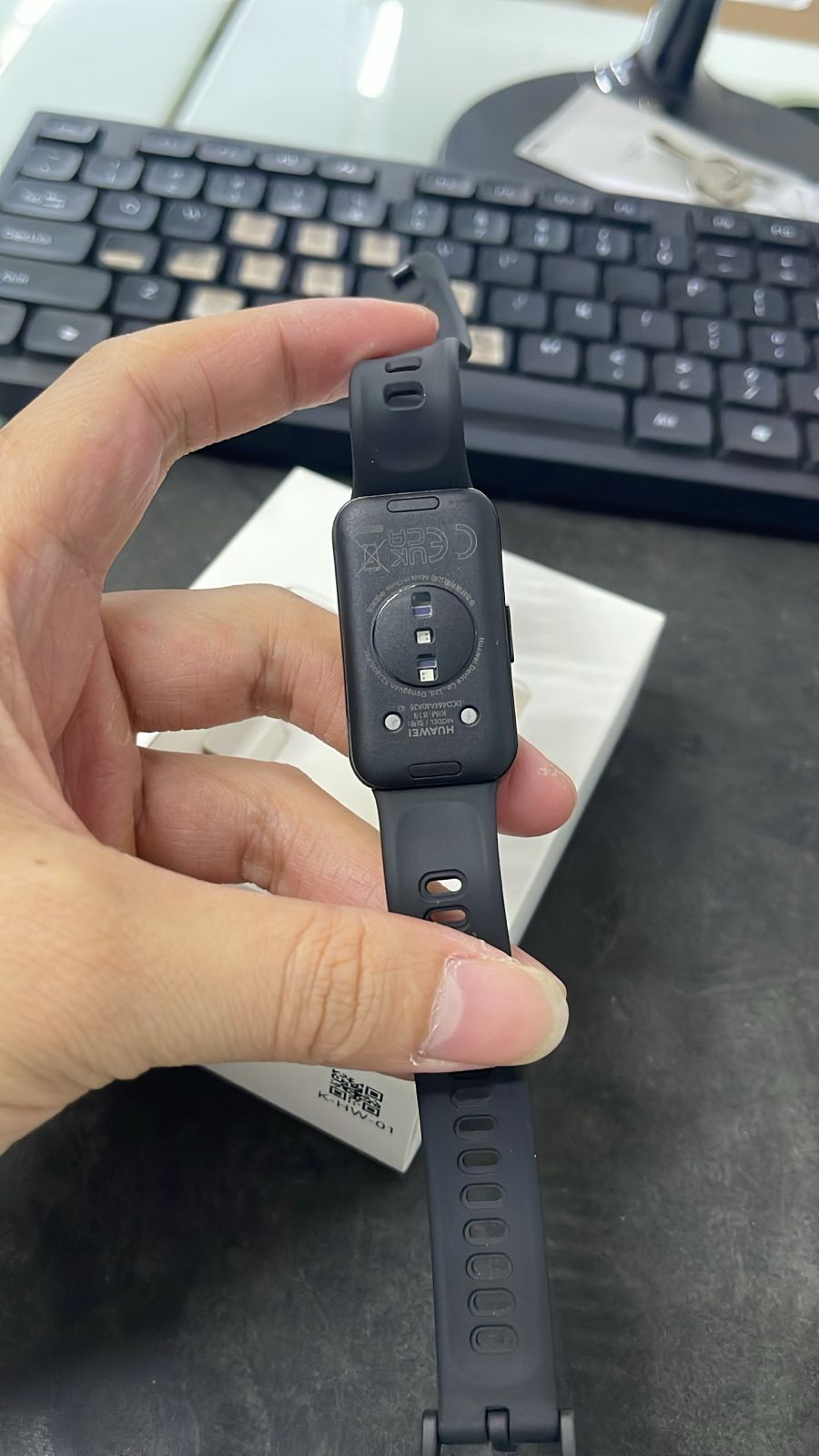 VÒNG ĐEO TAY THÔNG MINH (BAND) HUAWEI KIM-B19 Band 9/TN (Yellow) (6942103118074) - 28 Trần Phú