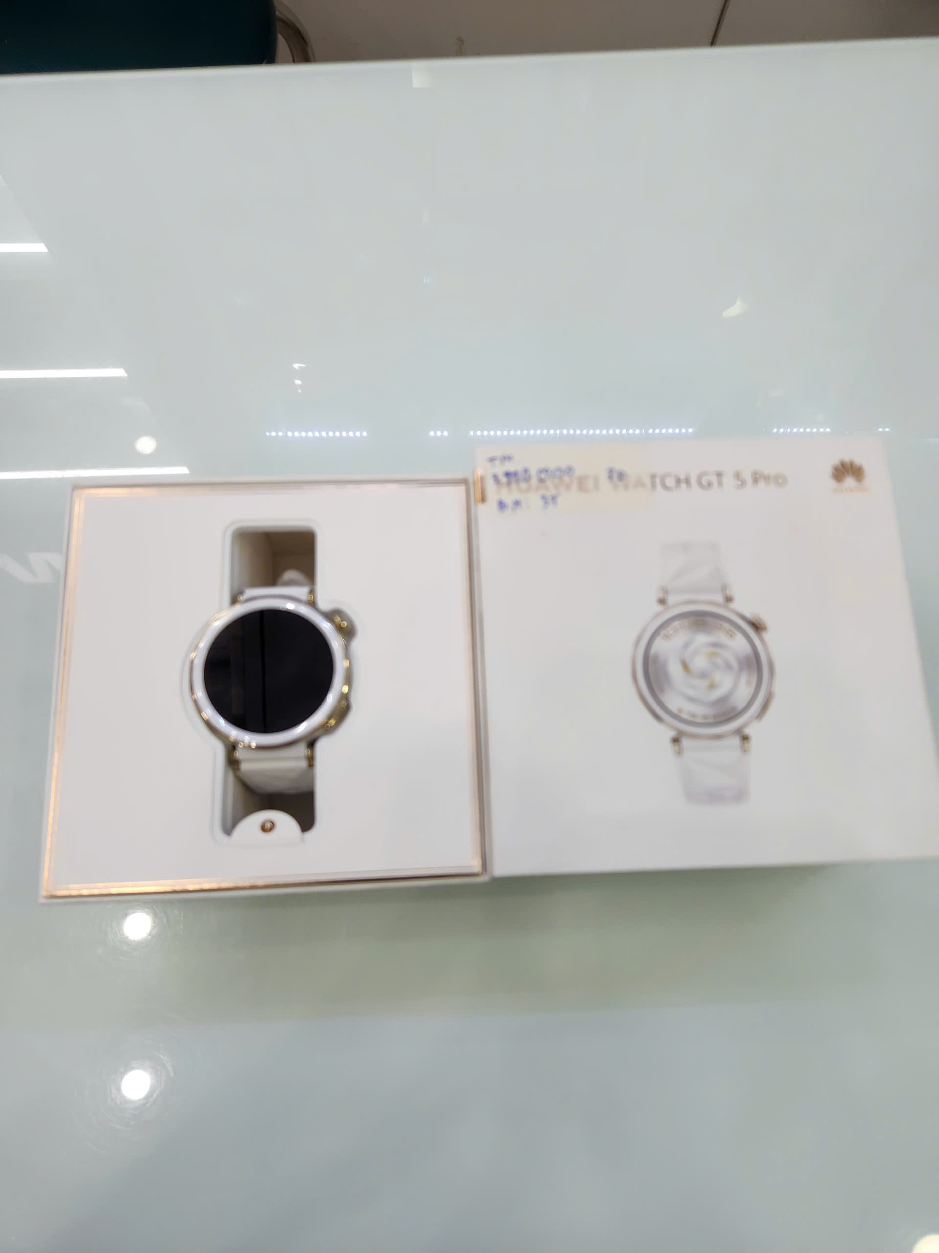 Đồng hồ thông minh Huawei GT 5 Pro - 42mm TBH