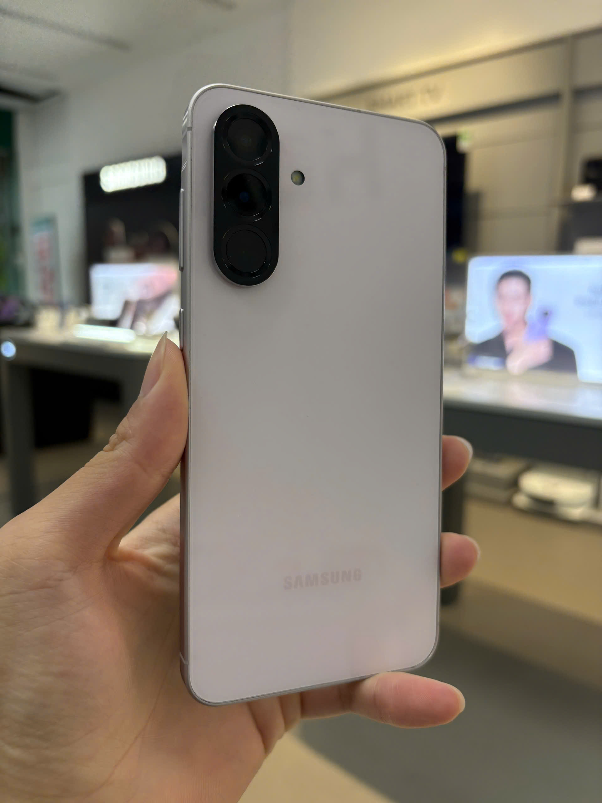 Samsung Galaxy A56 5G - 8GB/128GB TBH