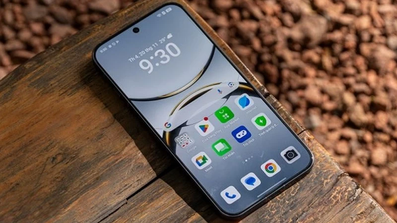 Màn hình cao cấp hiển thị sắc nét chi tiết. Màn hình cao cấp hiển thị sắc nét chi tiết.