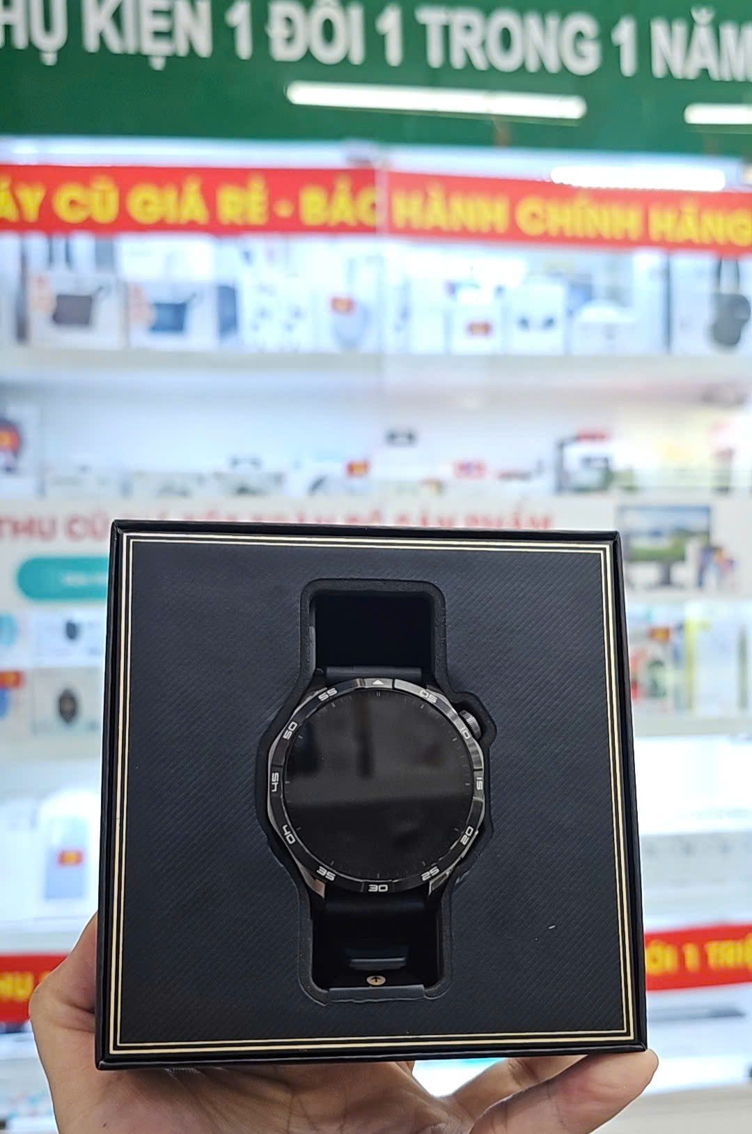 Đồng hồ thông minh HUAWEI WATCH GT4 46mm (PNX-B19)/Dây Fluoroelastomer ADU/ĐEN - Cũ