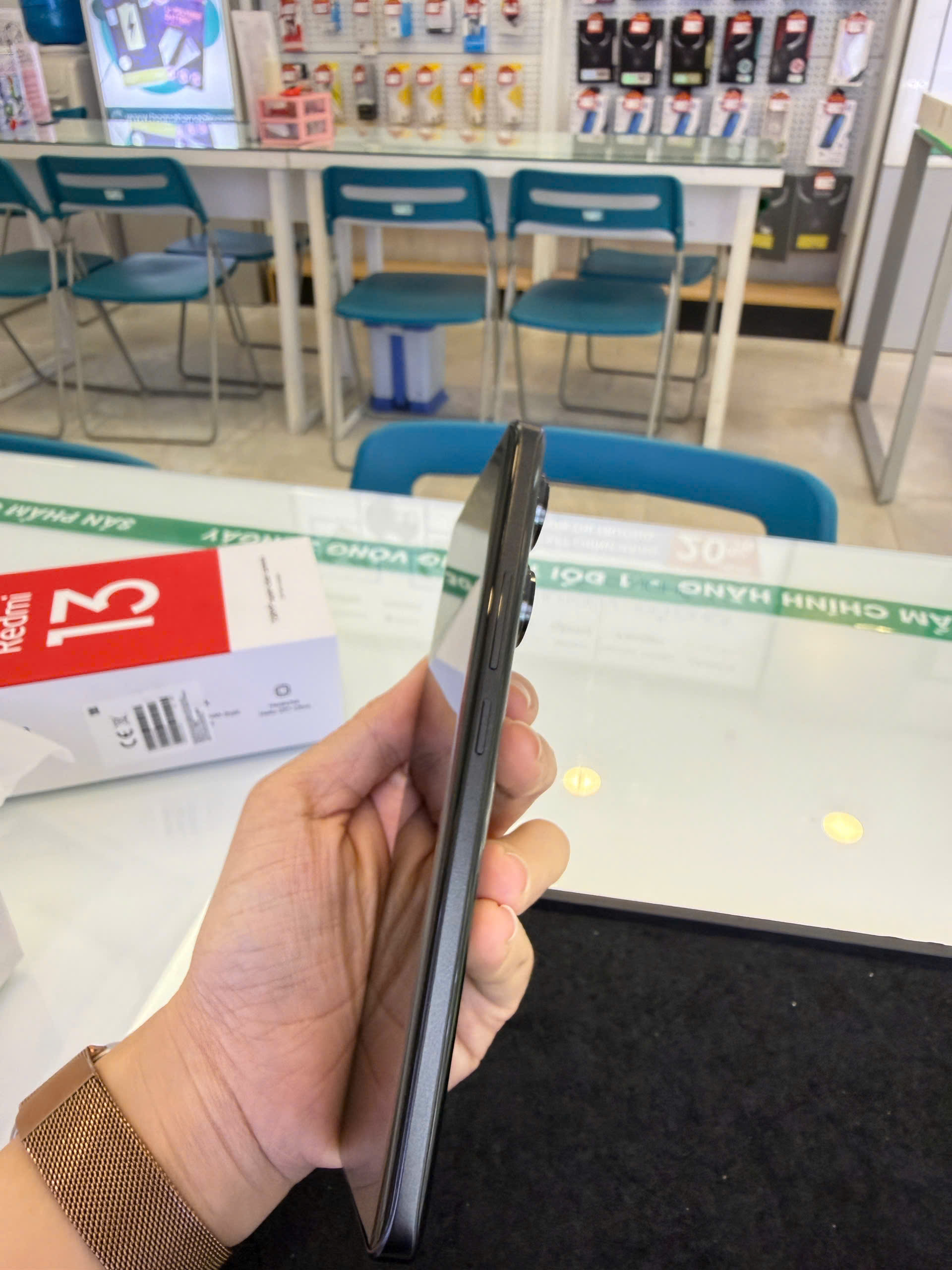 Điện thoại di động REDMI NOTE 13 PRO+ 5G 6.67/MTK D7200 Ultra/8G/256G/200+8+2MP/16MP/5000mAh (23090RA98G)/ĐEN(6941812750742) - 8