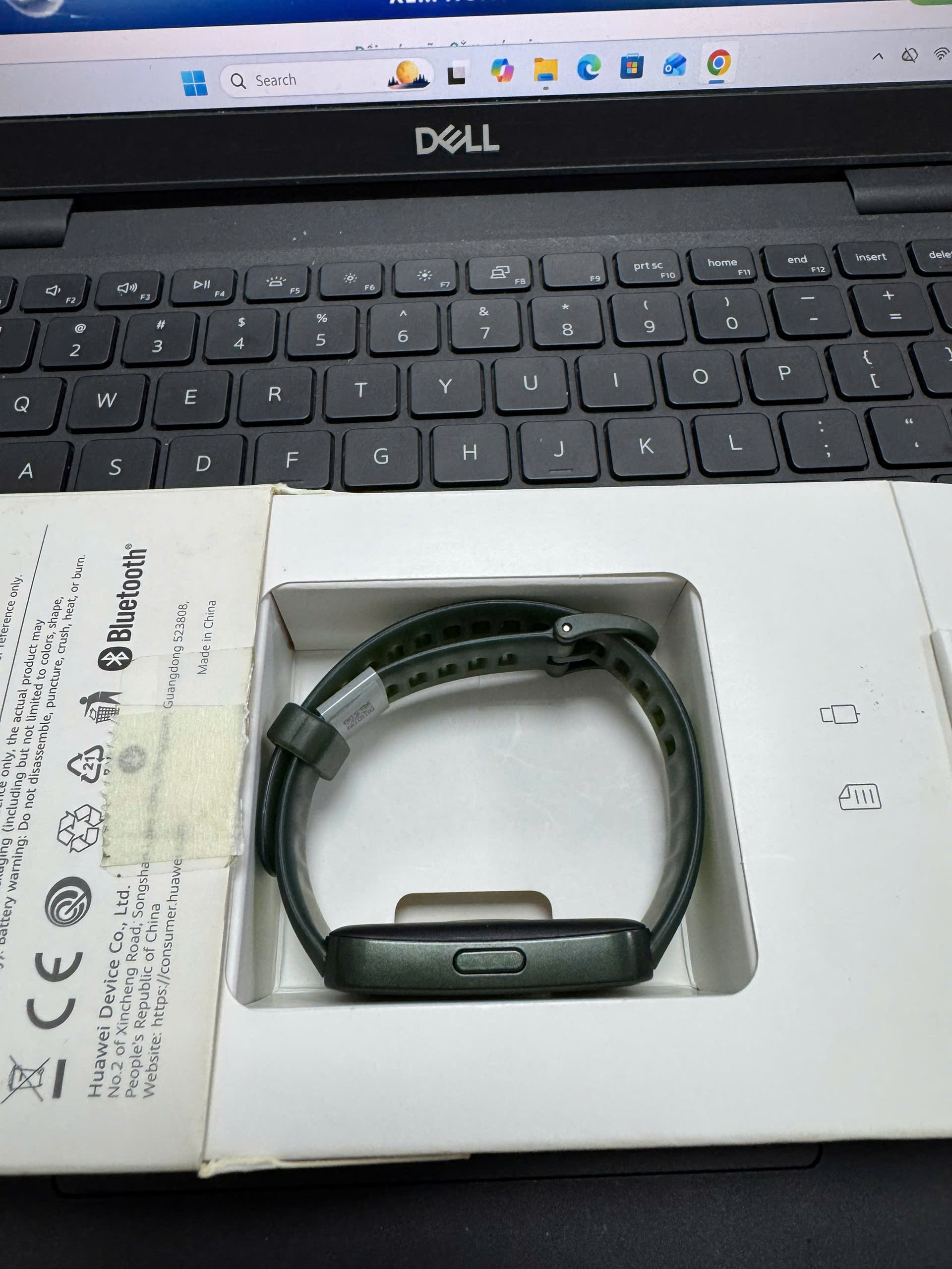 Vòng đeo tay thông minh Huawei Band 8, ASK-B19 Common Version Emerald Green Silicone Strap/Xanh 