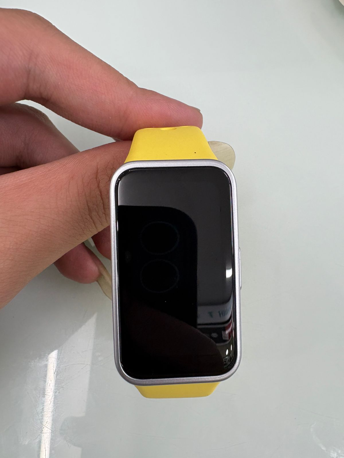  HUAWEI KIM-B19 Band 9/TN (Yellow