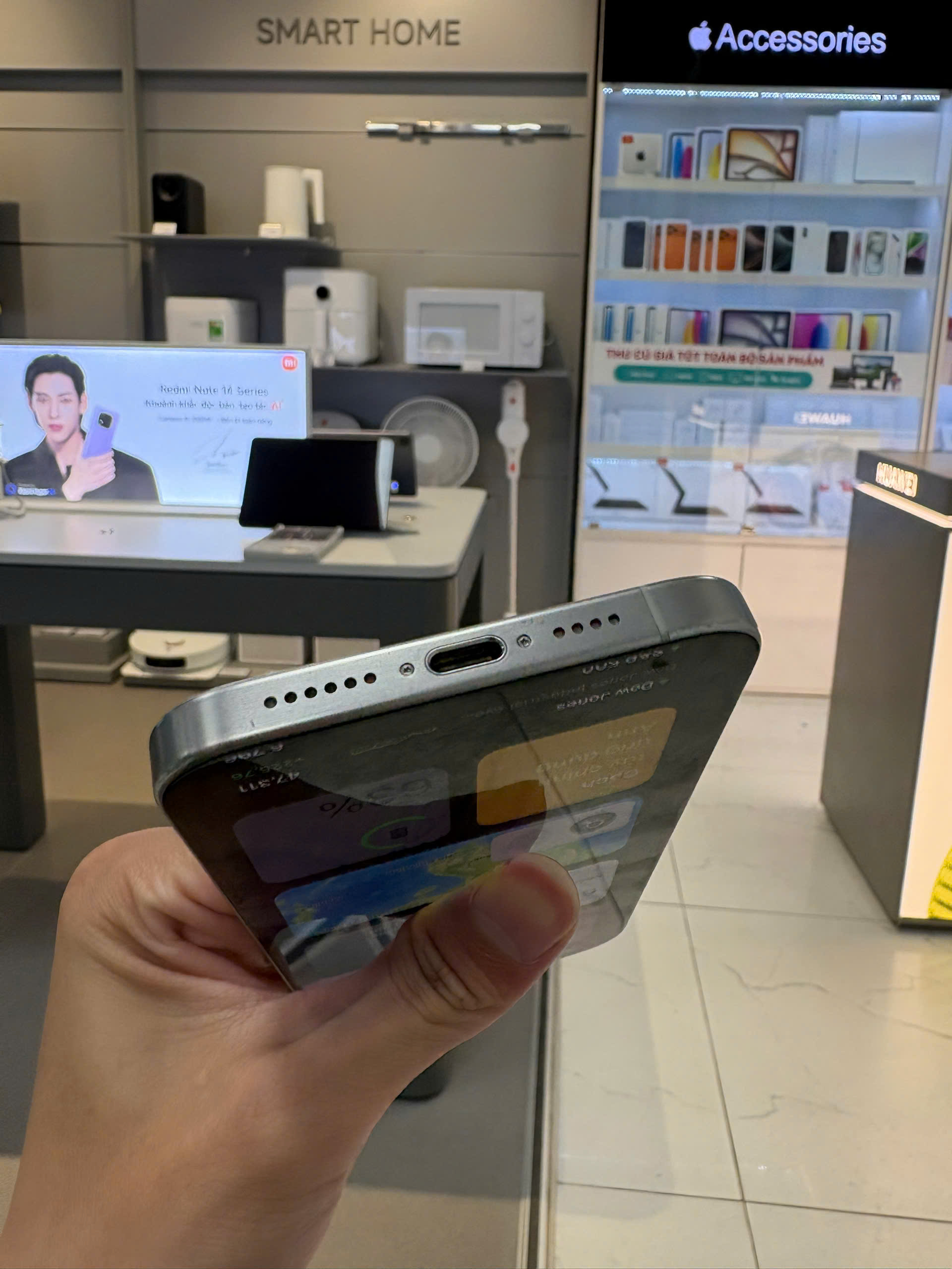 ĐTDĐ Apple iPhone 15 Pro Max 256GB White Titanium_MU783VN/A - 350069703895426 - MU783VN