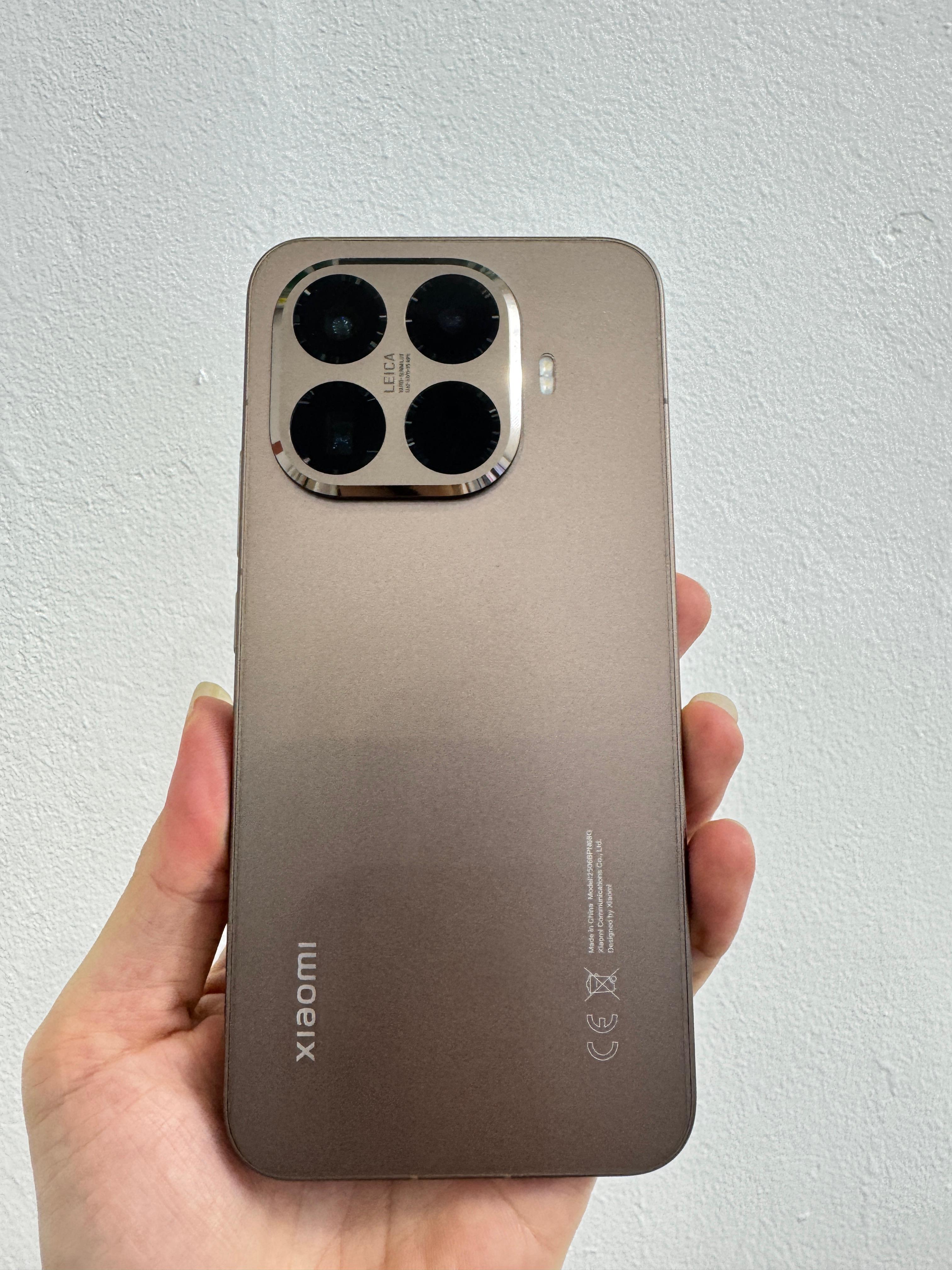 ĐIỆN THOẠI DI ĐỘNG (TEL) XIAOMI 15T PRO 6.83"/MTK D9400+/12G/512G/50+50+12MP/32MP/5500mAh (2506BPN68G)/VÀNG (6932554447649) - 86