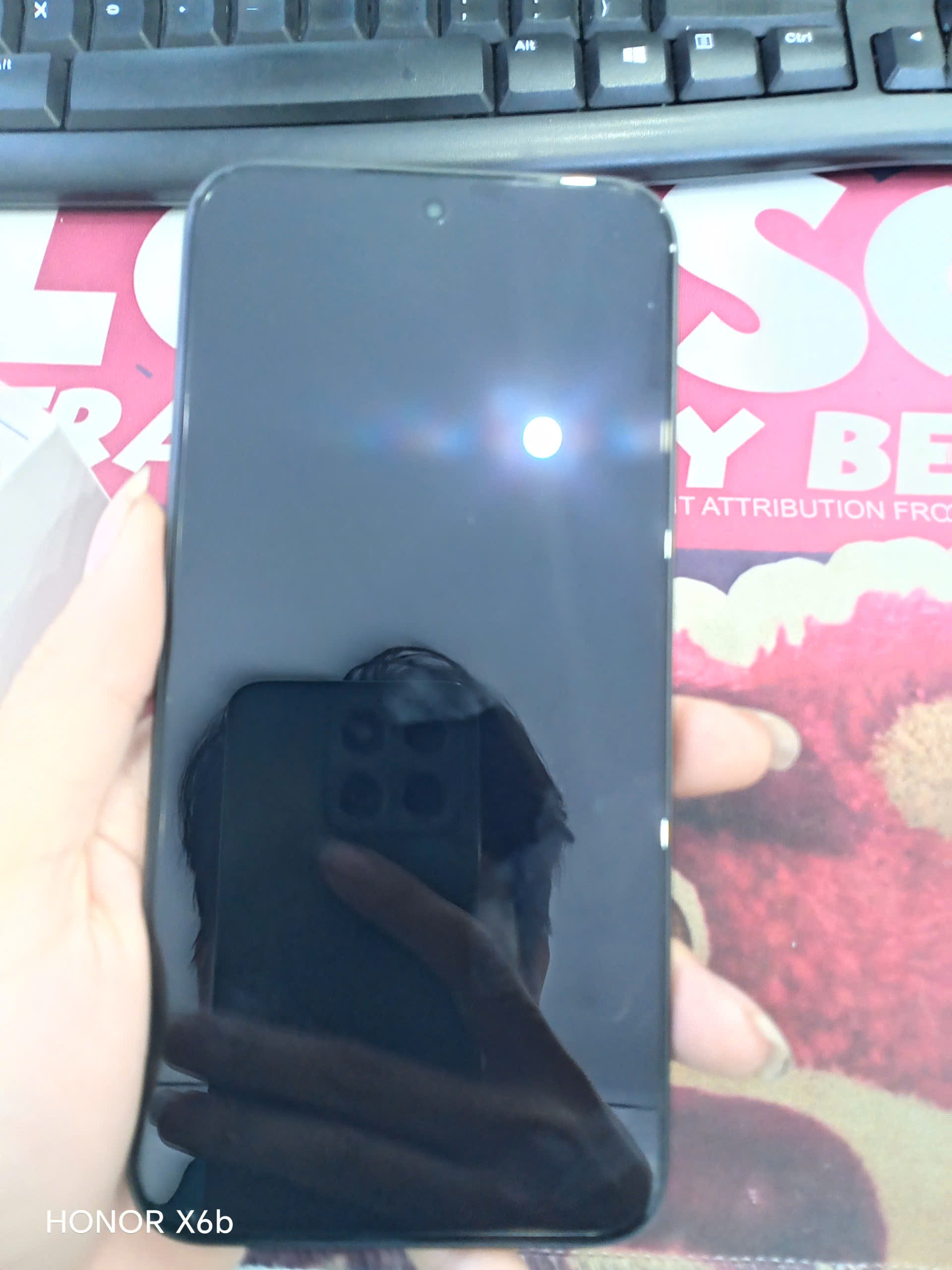 IỆN THOẠI DI ĐỘNG (TEL) XIAOMI 15T 6.83"/MTK D8400 Ultra/12G/512G Like New