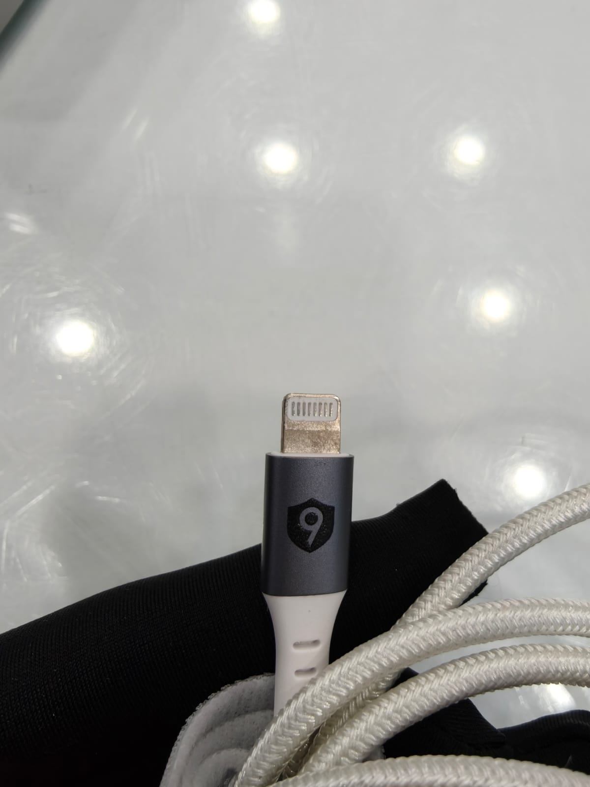 Cáp 9FIT USB-C to Lightning 1M White 