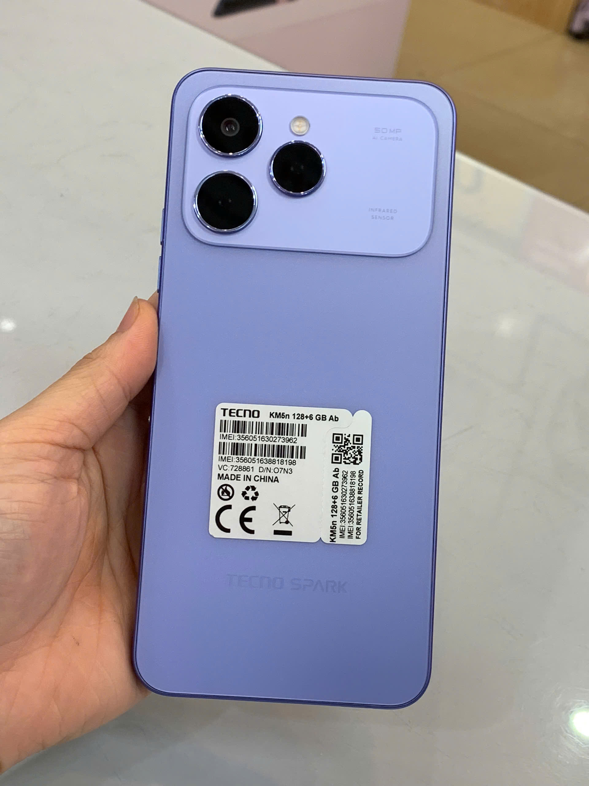 Điện thoại di động Tecno KM5n (Tecno Spark 40) 128+6