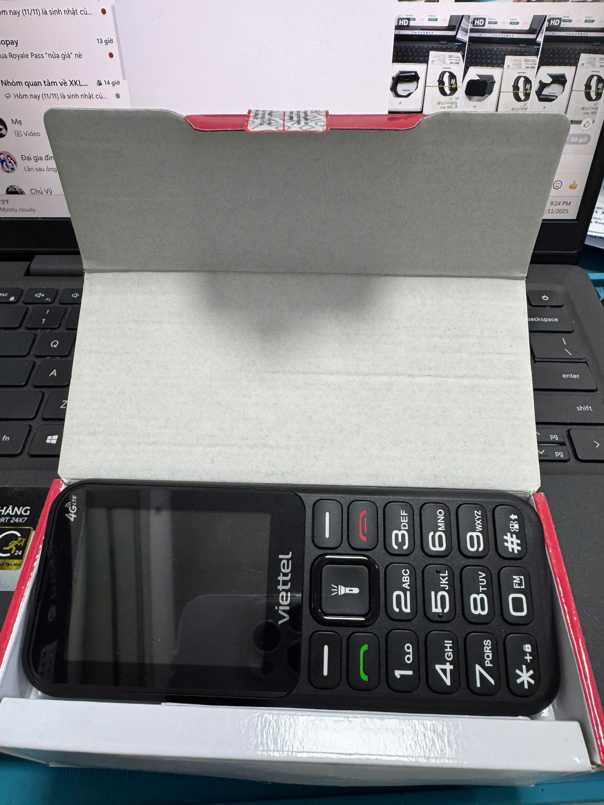 Điện thoại di động Sumo 4G T2 đen (Black)