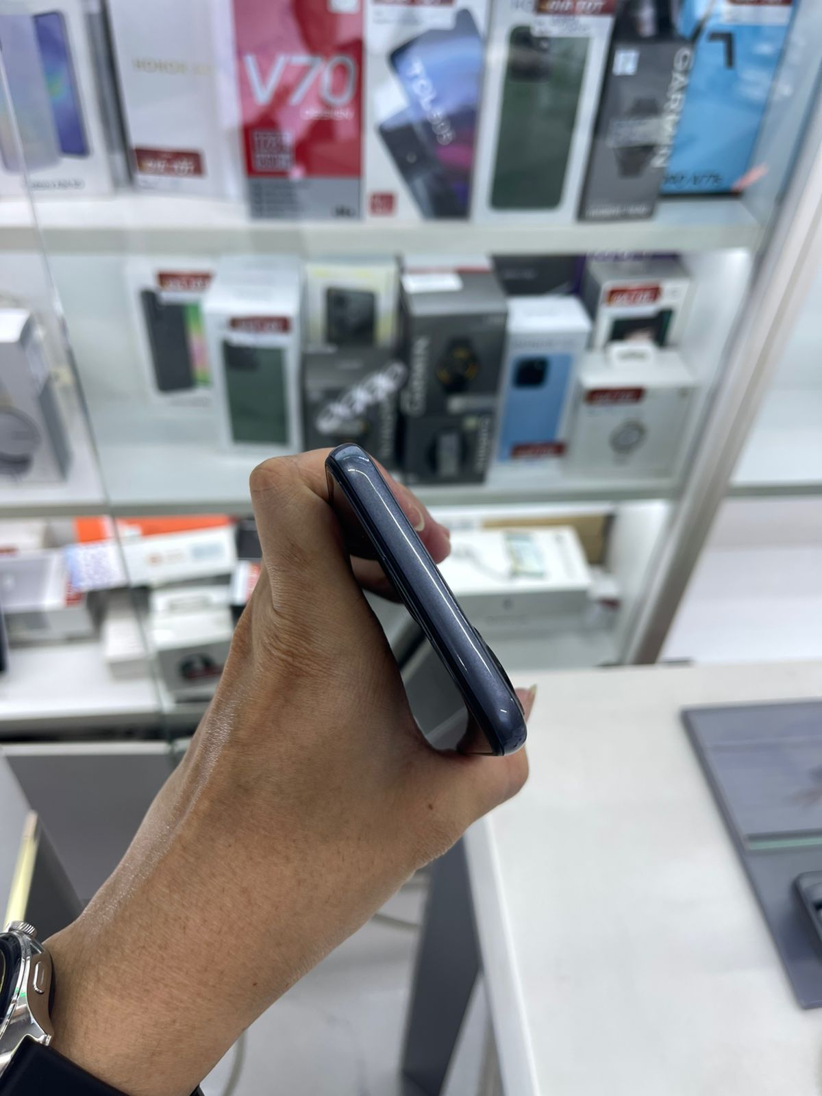 Điện thoại di động HTC Wildfire E3 lite (4GB/64GB) - Ghi (Grey)  - TBH