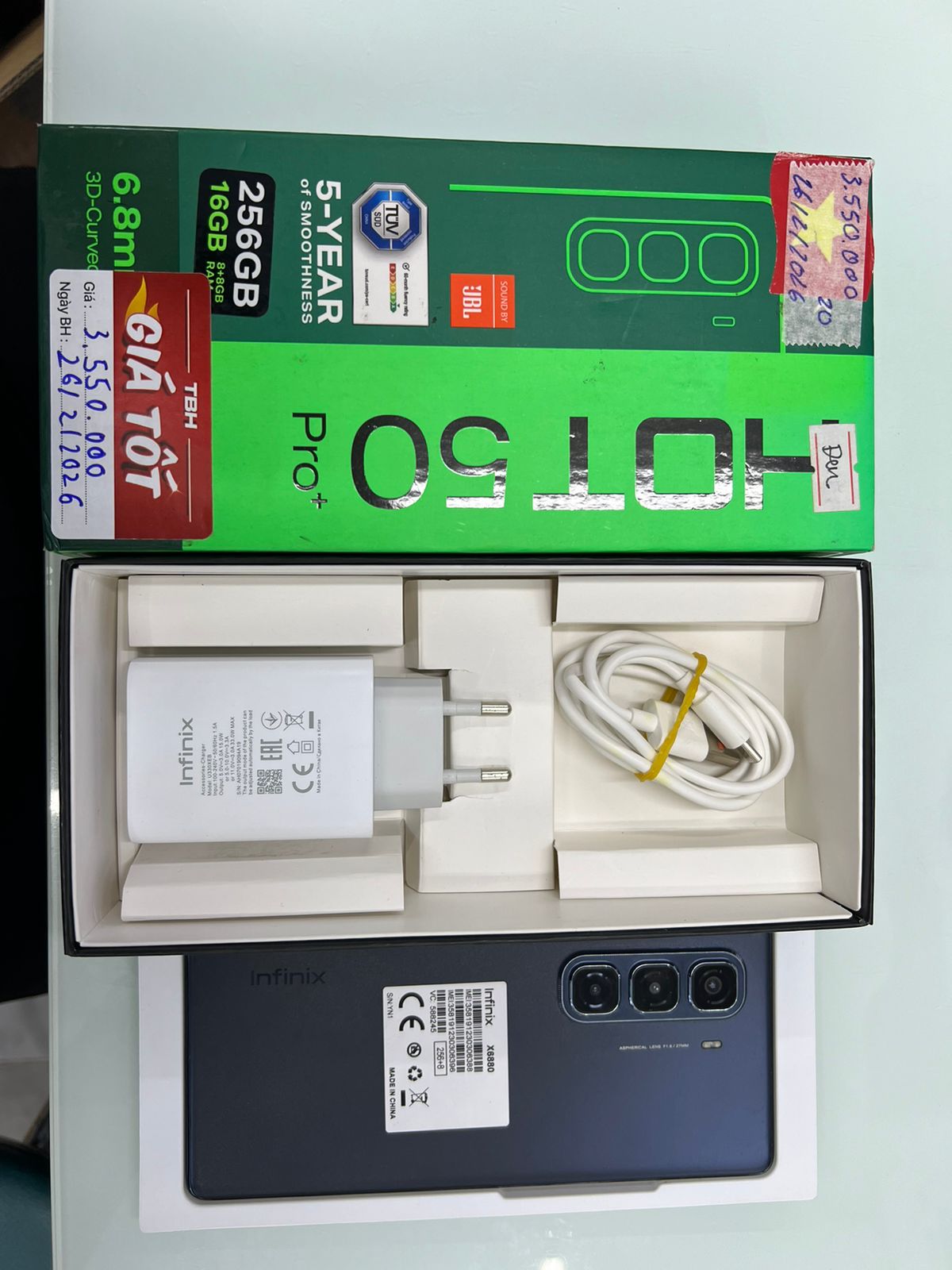 Điện thoại di động Infinix X6880 (Infinix Hot 50 Pro+ 256+8), màu Đen Vũ Trụ