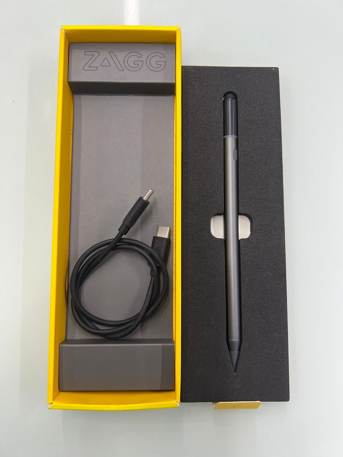 Bút cảm ứng ZAGG-Pro Stylus Pencil - FG-Black/Gray - KT3012020 - ZAPENB