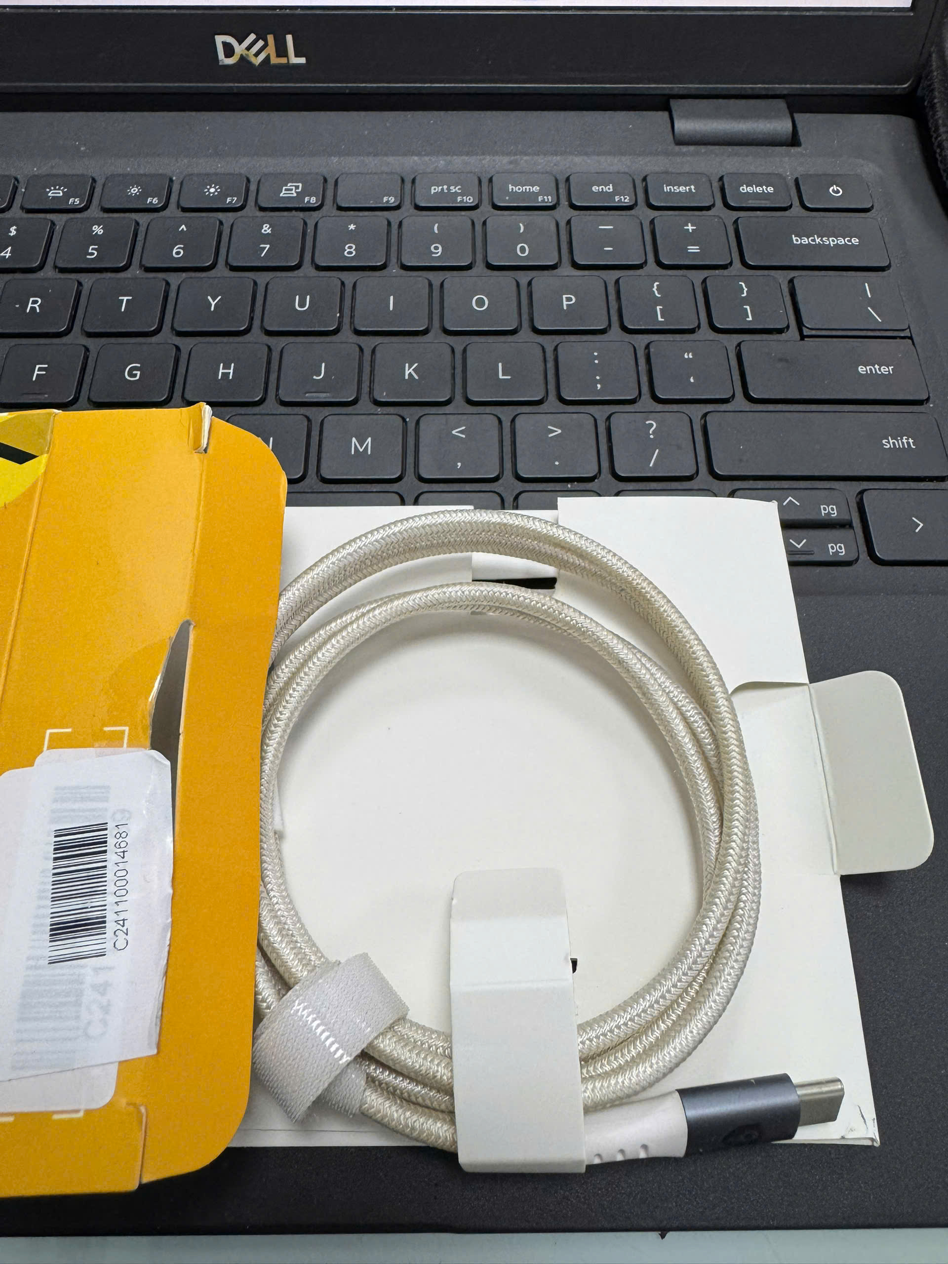 Cáp 9FIT USB-C to USB-C 1M White - 9FCA001W