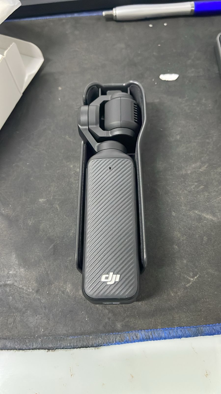 Camera kỹ thuật số DJI Osmo Pocket 3 PP-101 - 5WTZMB70028E25 - DJI10OMA-28 Trần Phú