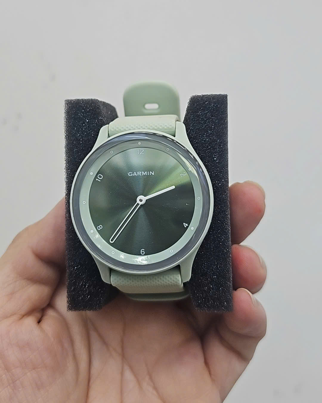 Đồng hồ thông minh Garmin Vivomove Sport, KOR/SEA, Xanh Bạc Hà, Dây Silicone - Cũ