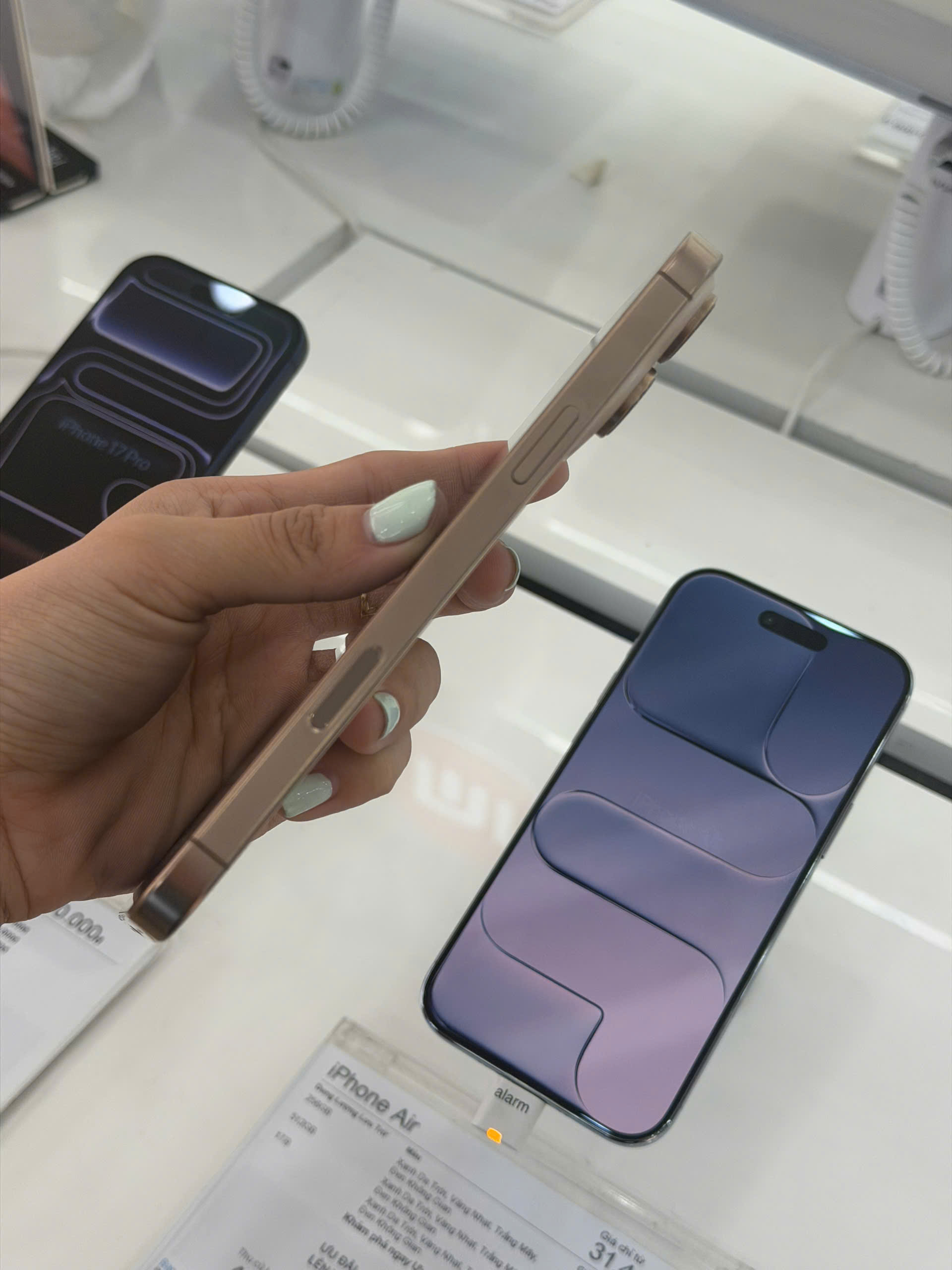 ĐTDĐ Apple iPhone 16 Pro Max Desert 256GB_3N534VN/A - TBH