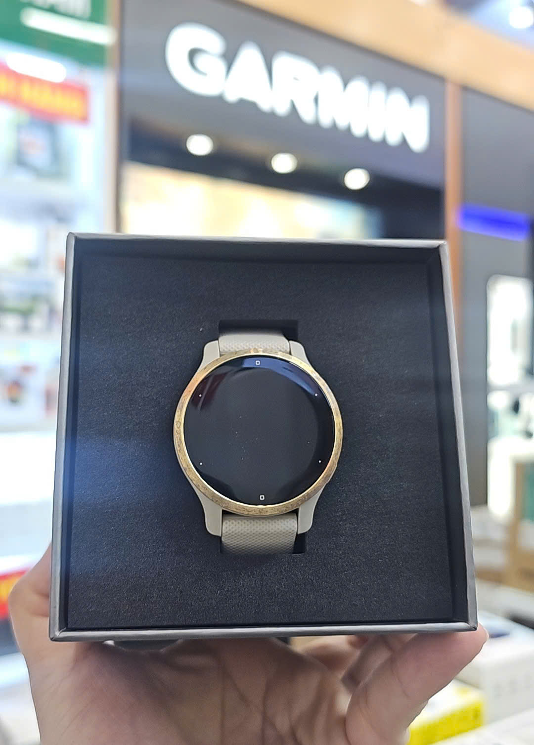 ĐHTM Garmin Venu 2S, GPS, Wifi - Vàng Champagne - Cũ