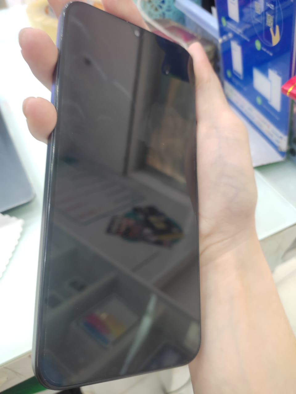 ĐIỆN THOẠI DI ĐỘNG (TEL) REDMI 15C 6.9"/MTK Helio G81 Ultra/4G/128G/50MP+QVGA/8MP/6000mAh (25078RA3EY)/ĐEN (6932554446833) - 864