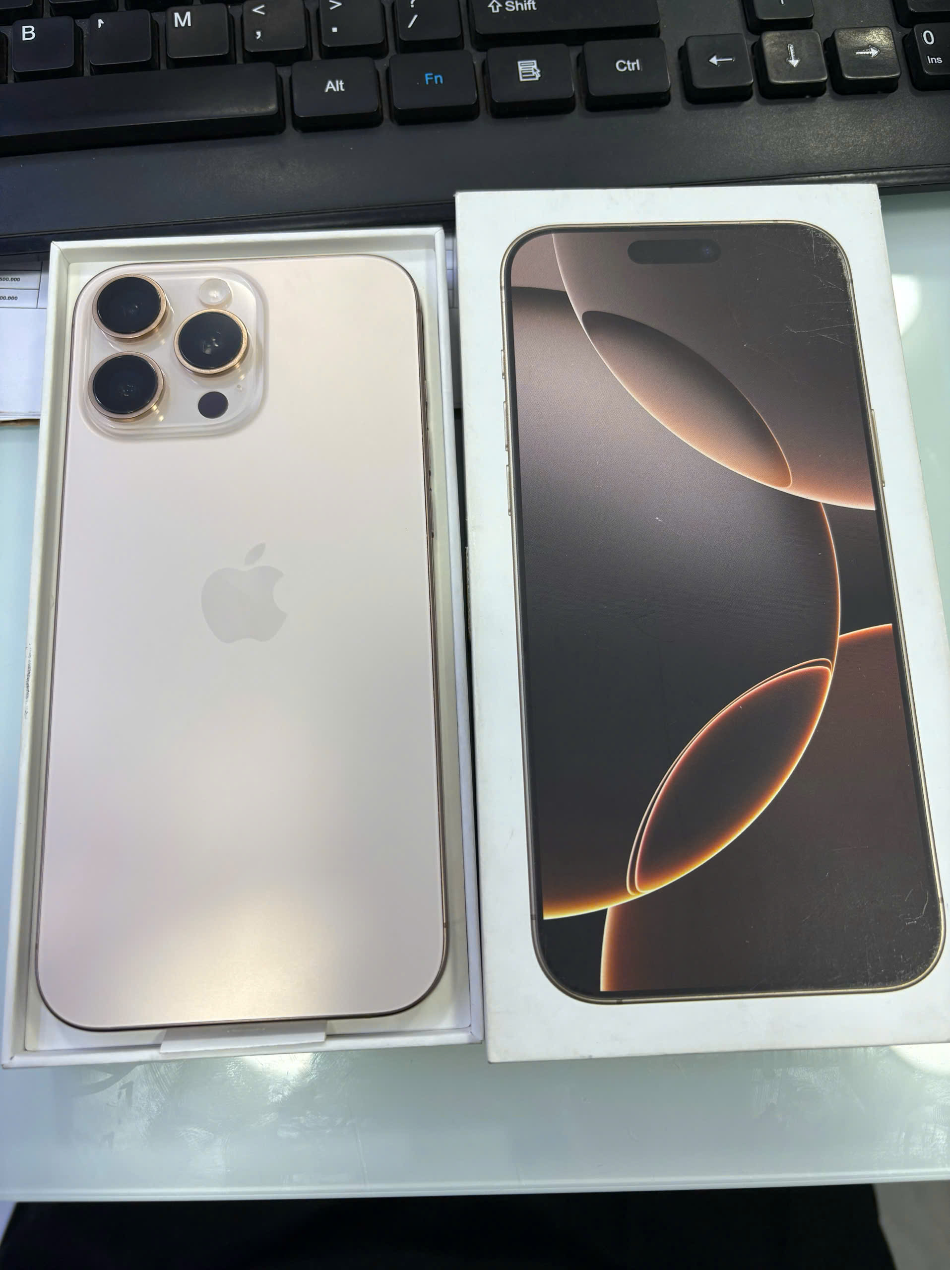 ĐTDĐ Apple iPhone 16 Pro Max Desert 256GB_3N534VN/A - SLFMPGLQK9M - 3N534VNZTN