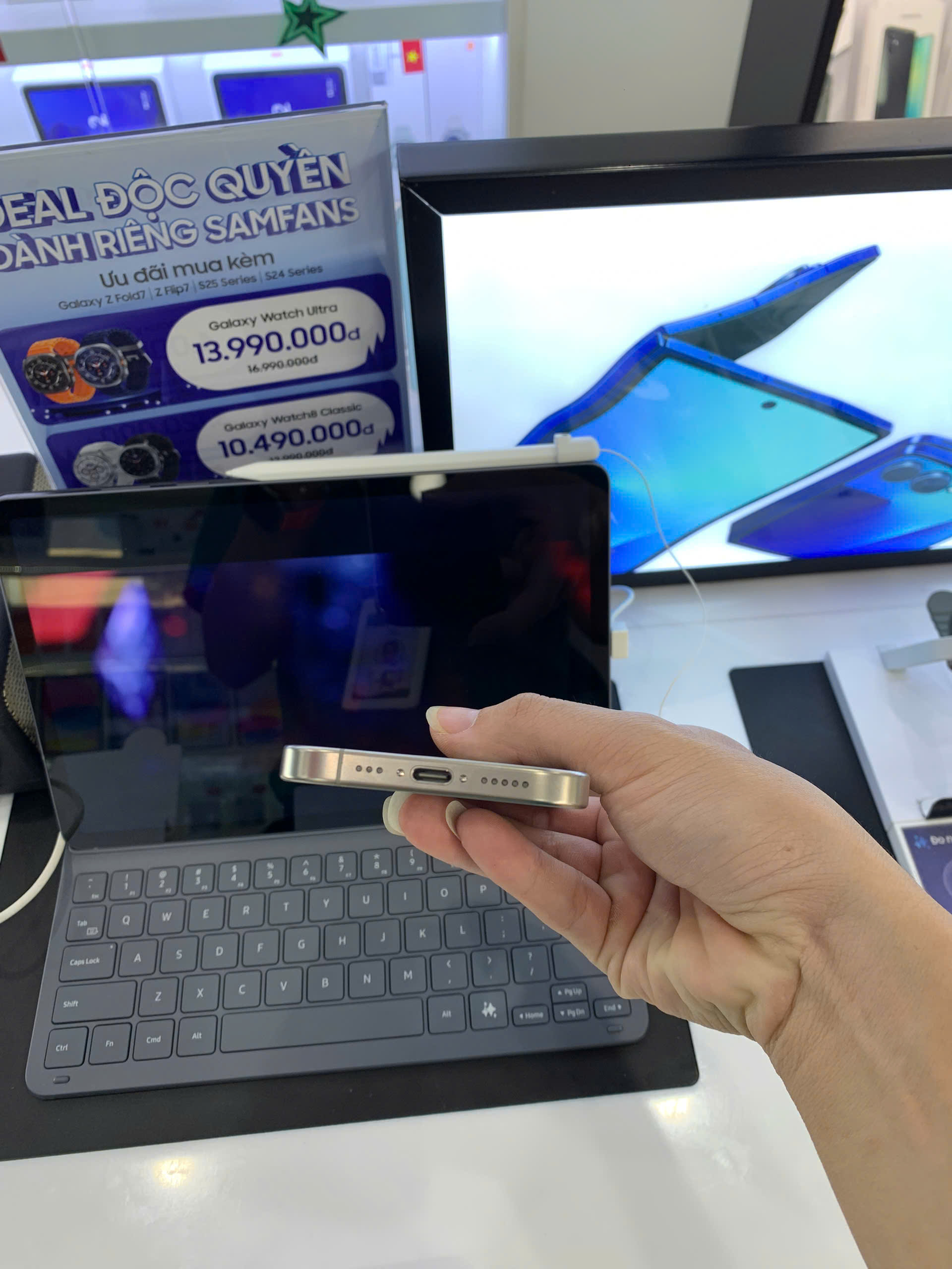 Điện thoại Gaming REDMAGIC 10S PRO 16GB/512GB Bản Quốc Tế - Bạc Ánh Trăng (Moonlight) - NX789SM - 865095077507535 - NX789SM