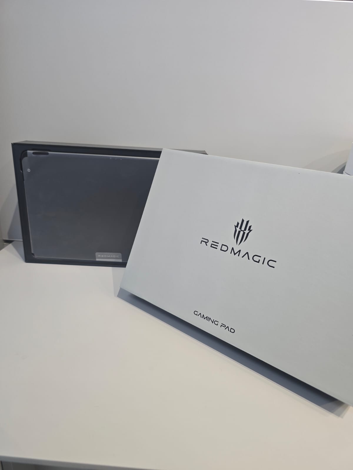 REDMAGIC Nova Gaming Tablet 12GB/256GB - Chính hãng TBH