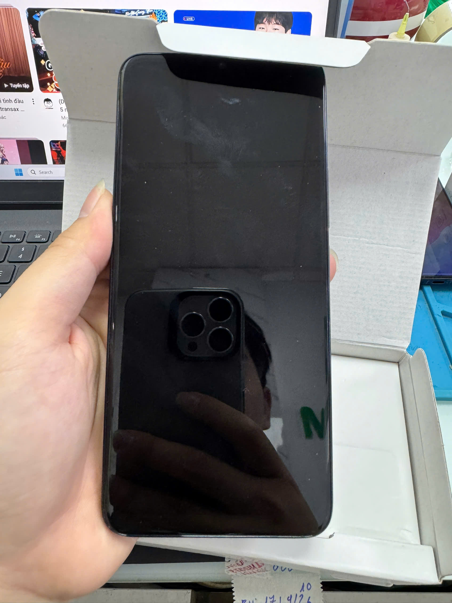 Điện thoại di động TCL 406S T506T (4+64GB) Xám (Dark Gray)_ T506T-3ALCVN12 