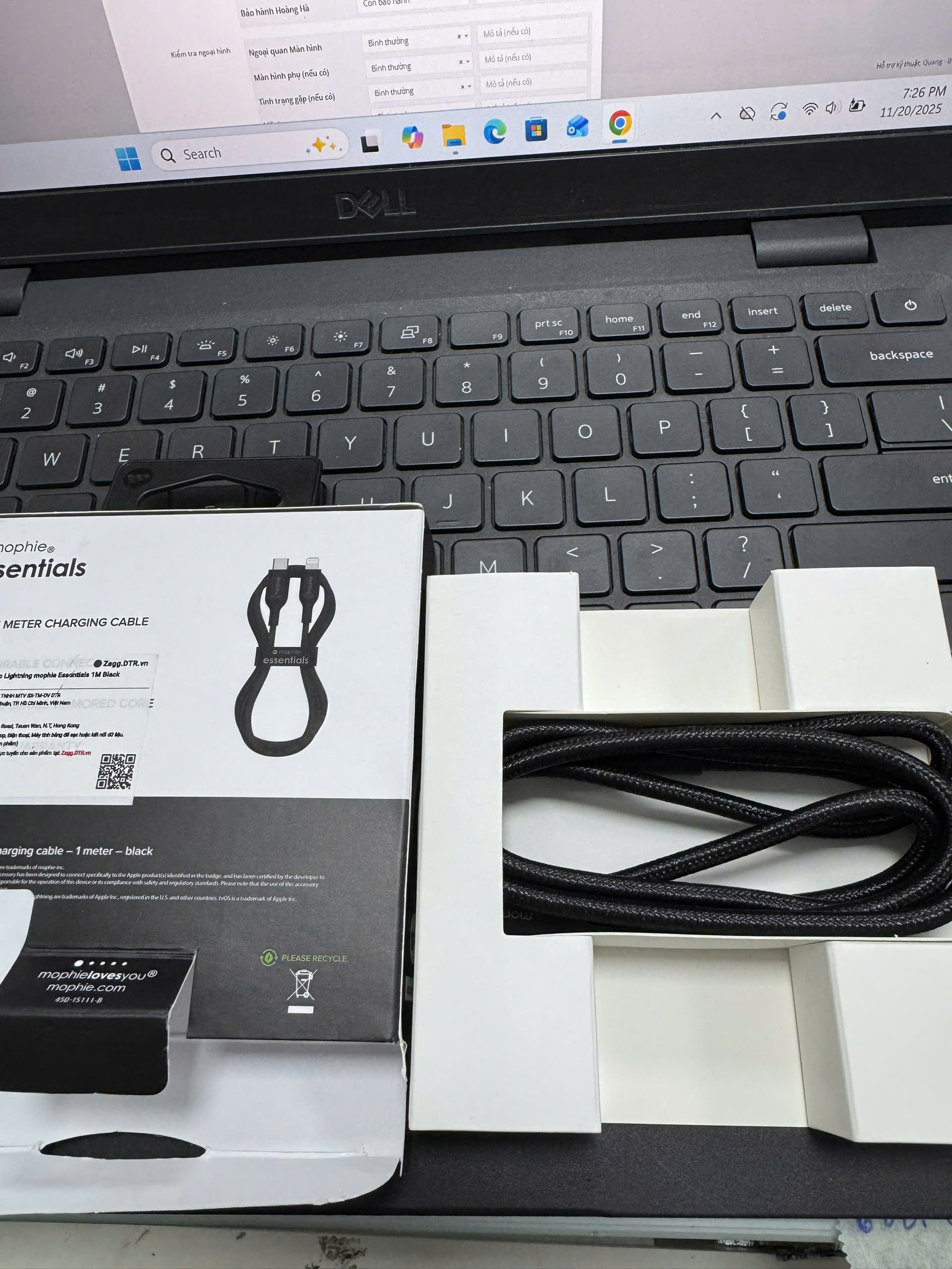 Cáp USB-C to Lightning Mophie Essential 1M - Black