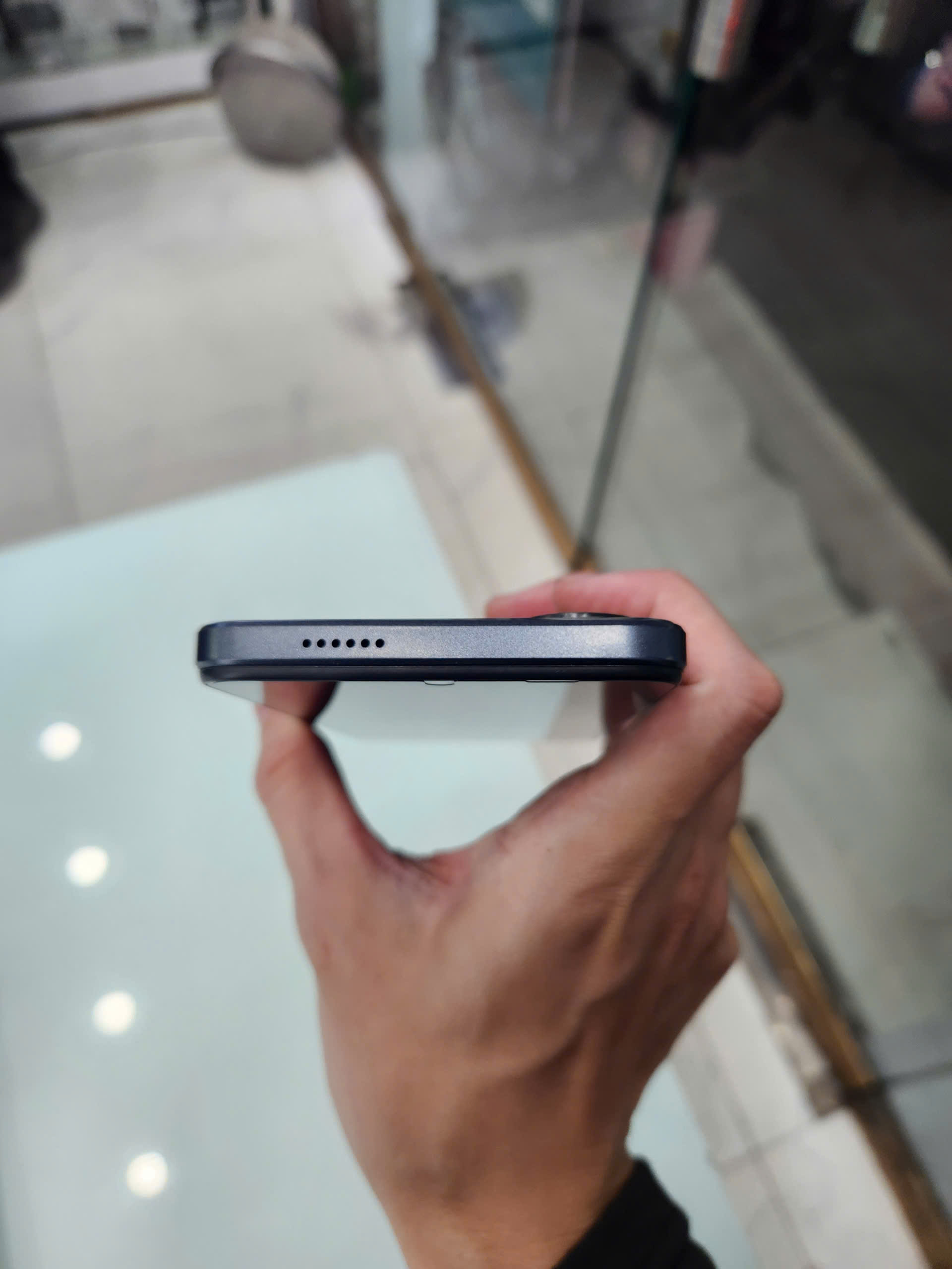 Điện thoại HTC Wildfire E5 Plus (6+6GB/128GB)