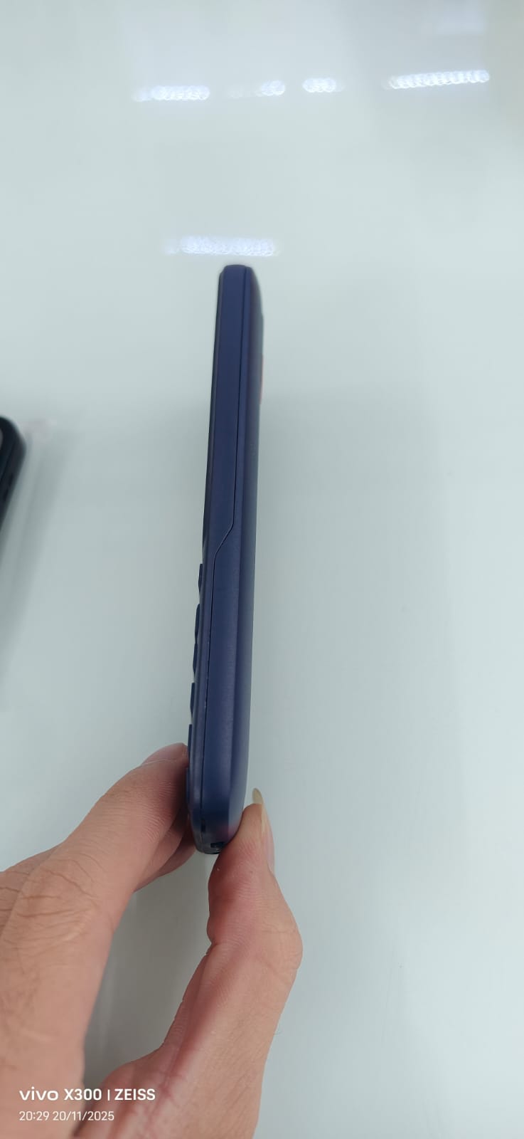 Điện thoại Xphone Model Hera S9 màu Xanh dương (Blue)  - Cũ