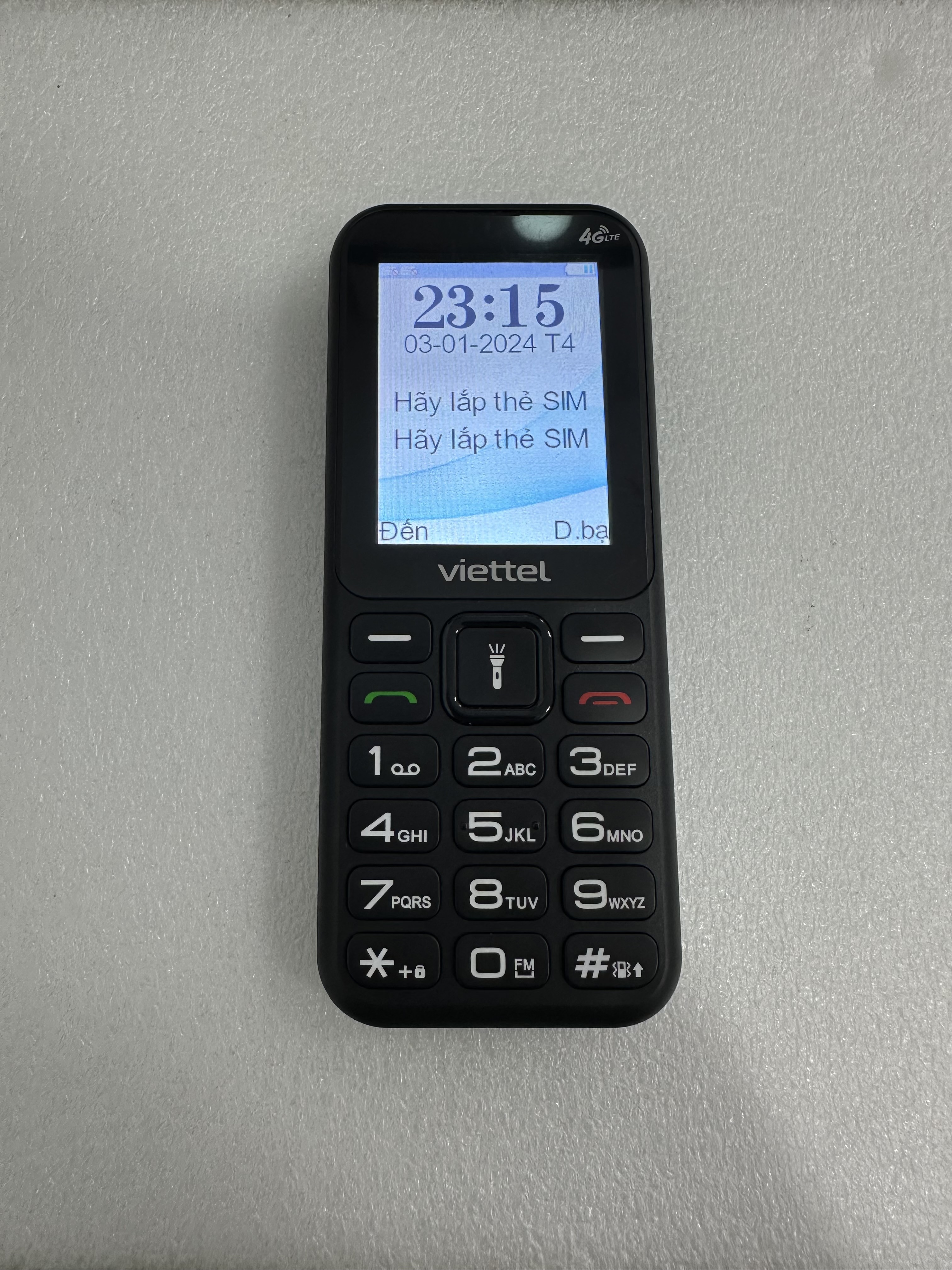 Điện thoại Viettel T2 - 4G (DÙNG MỌI LOẠI SIM) TBH